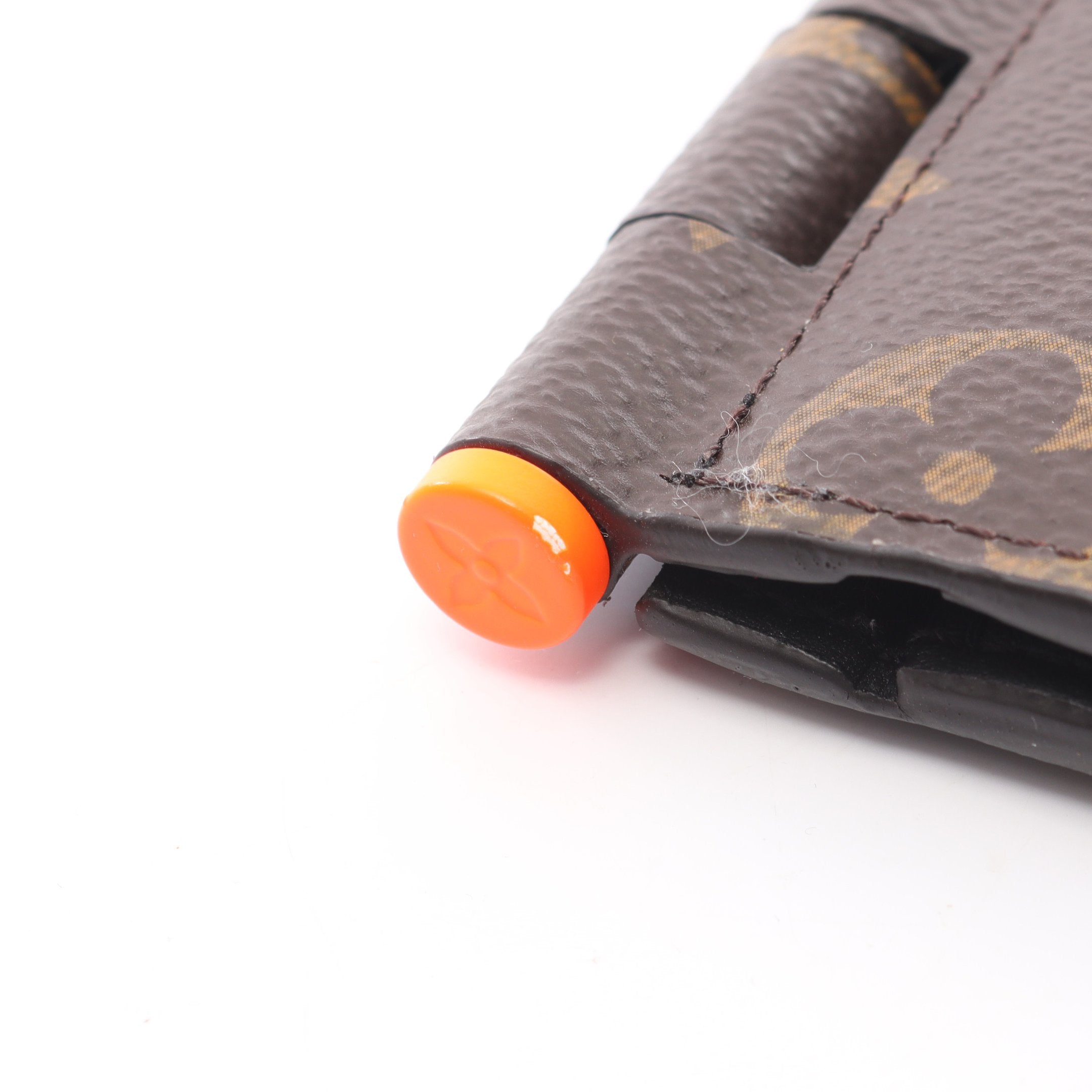 ポルトフォイユ ミュルティプル ヒンジ モノグラムソーラーレイ 二