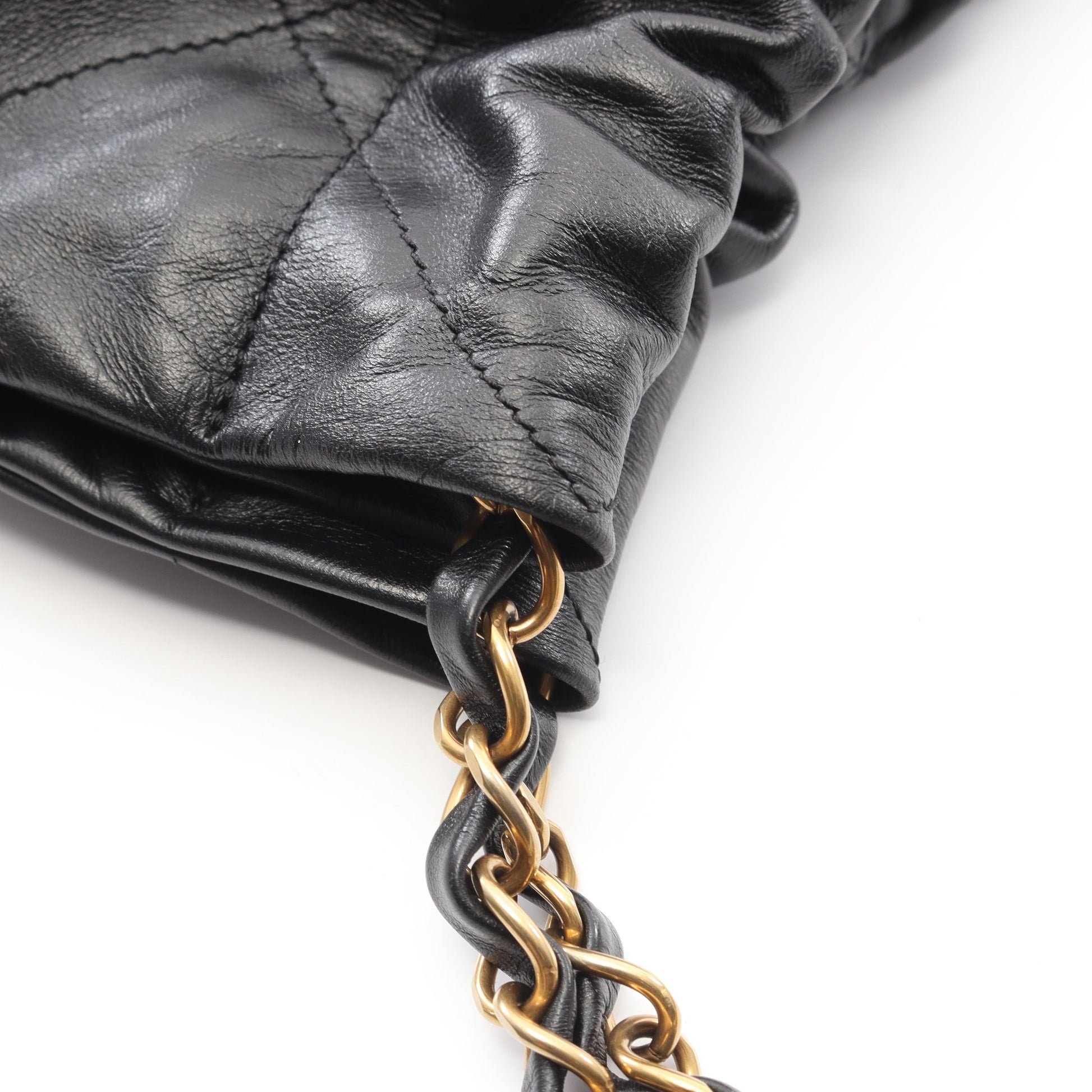 マトラッセ シャネル22 スモール チェーンショルダーバッグ レザー ブラック ゴールド金具 シャネル バッグ CHANEL