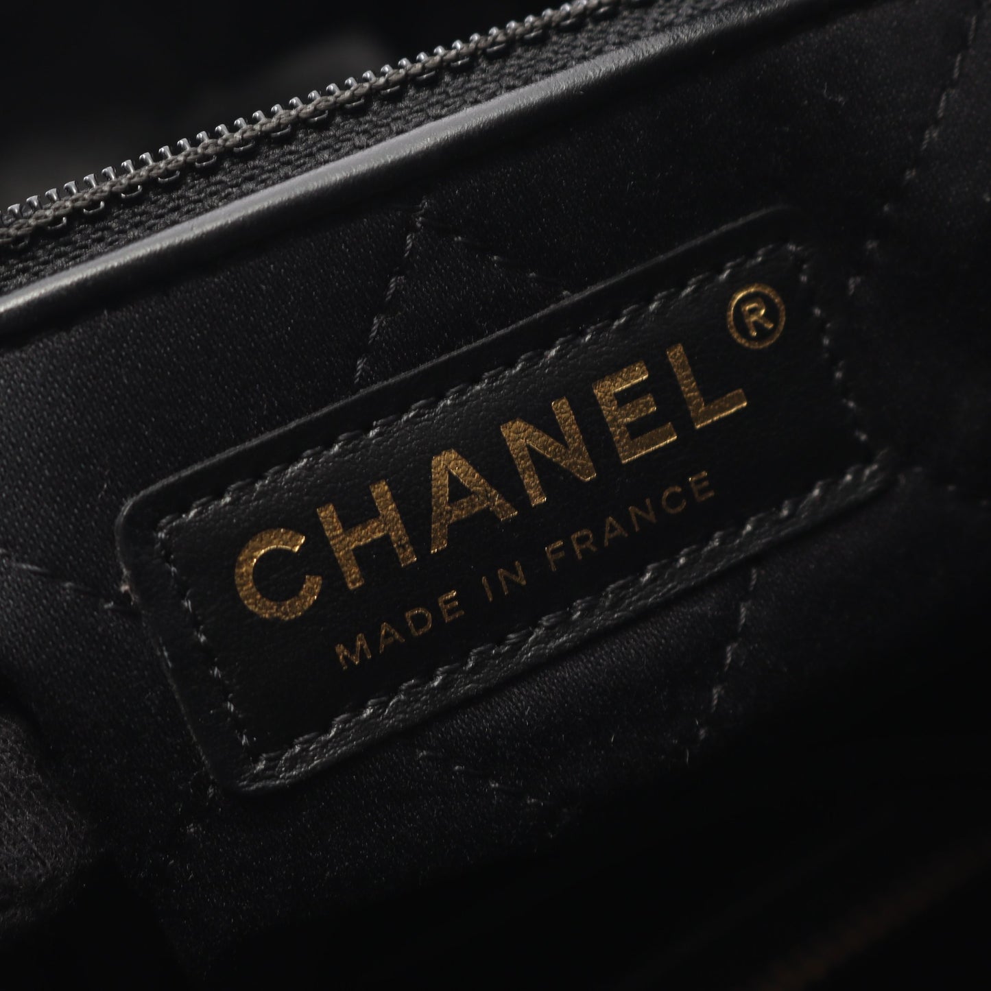 マトラッセ シャネル22 スモール チェーンショルダーバッグ レザー ブラック ゴールド金具 シャネル バッグ CHANEL