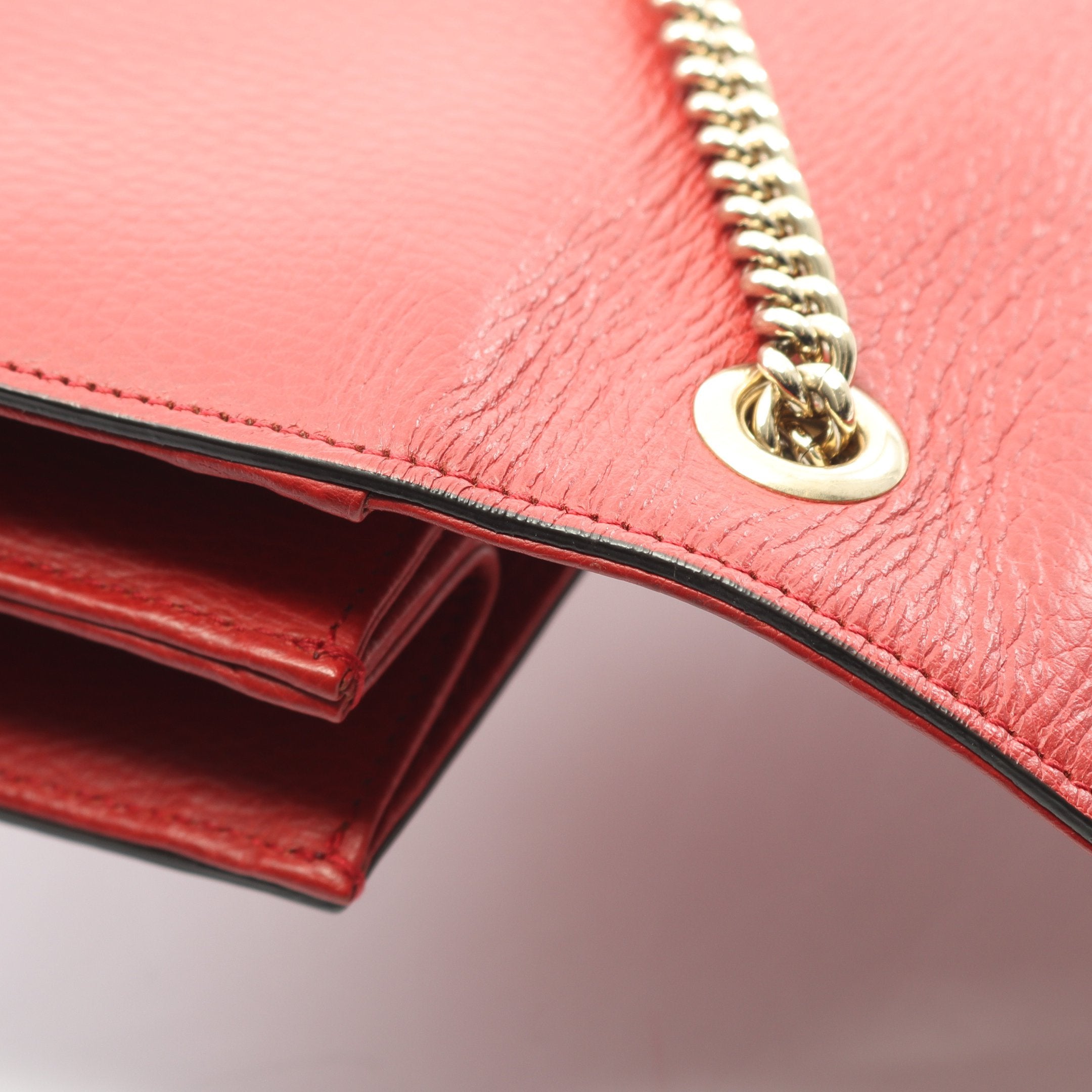 インターロッキングG チェーンショルダーバッグ レザー レッド グッチ