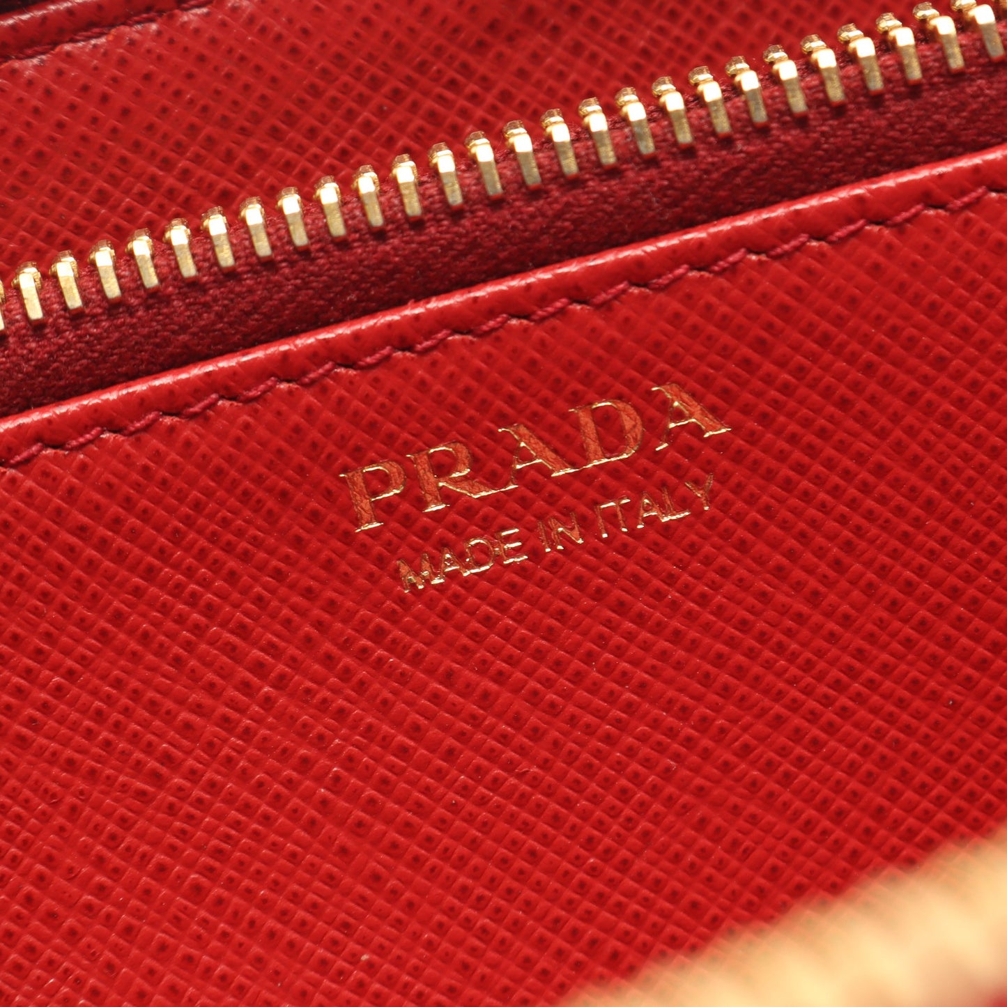 ラウンドファスナー長財布 レザー レッド プラダ 財布・小物 PRADA