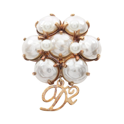 ブローチ フェイクパール GP オフホワイト ゴールド ディースクエアード アクセサリー DSQUARED2