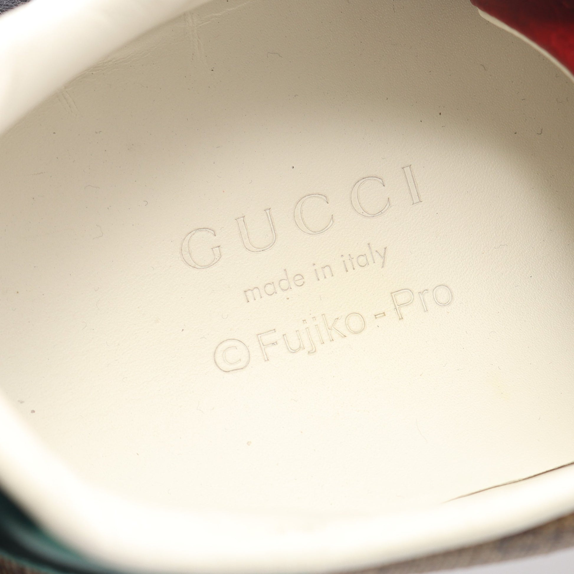 GUCCI × ドラえもん GGスプリーム ローカットスニーカー PVC レザー ベージュ マルチカラー グッチ シューズ GUCCI