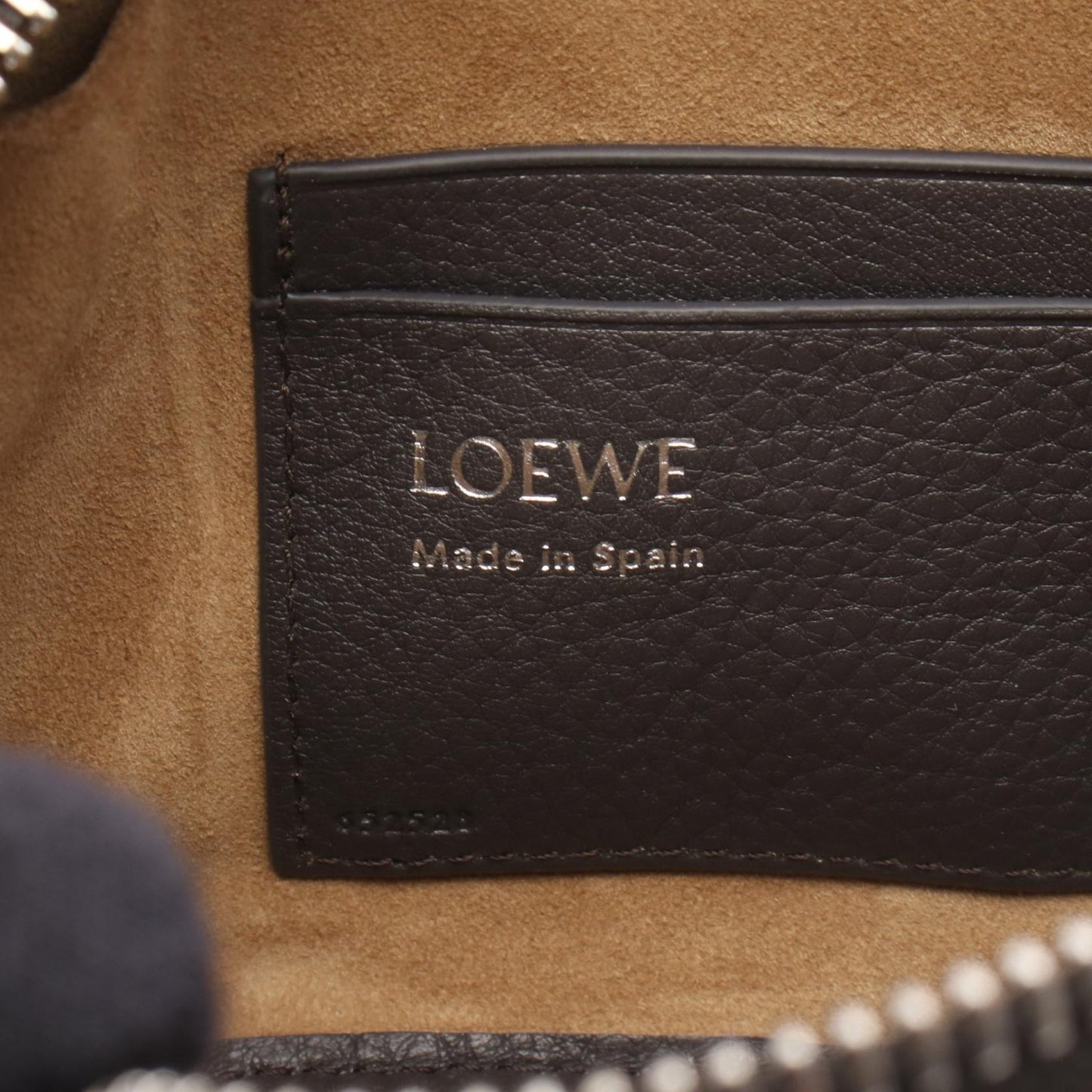 ペブル メッセンジャーバッグ スモール ショルダーバッグ レザー グレー ロエベ バッグ LOEWE