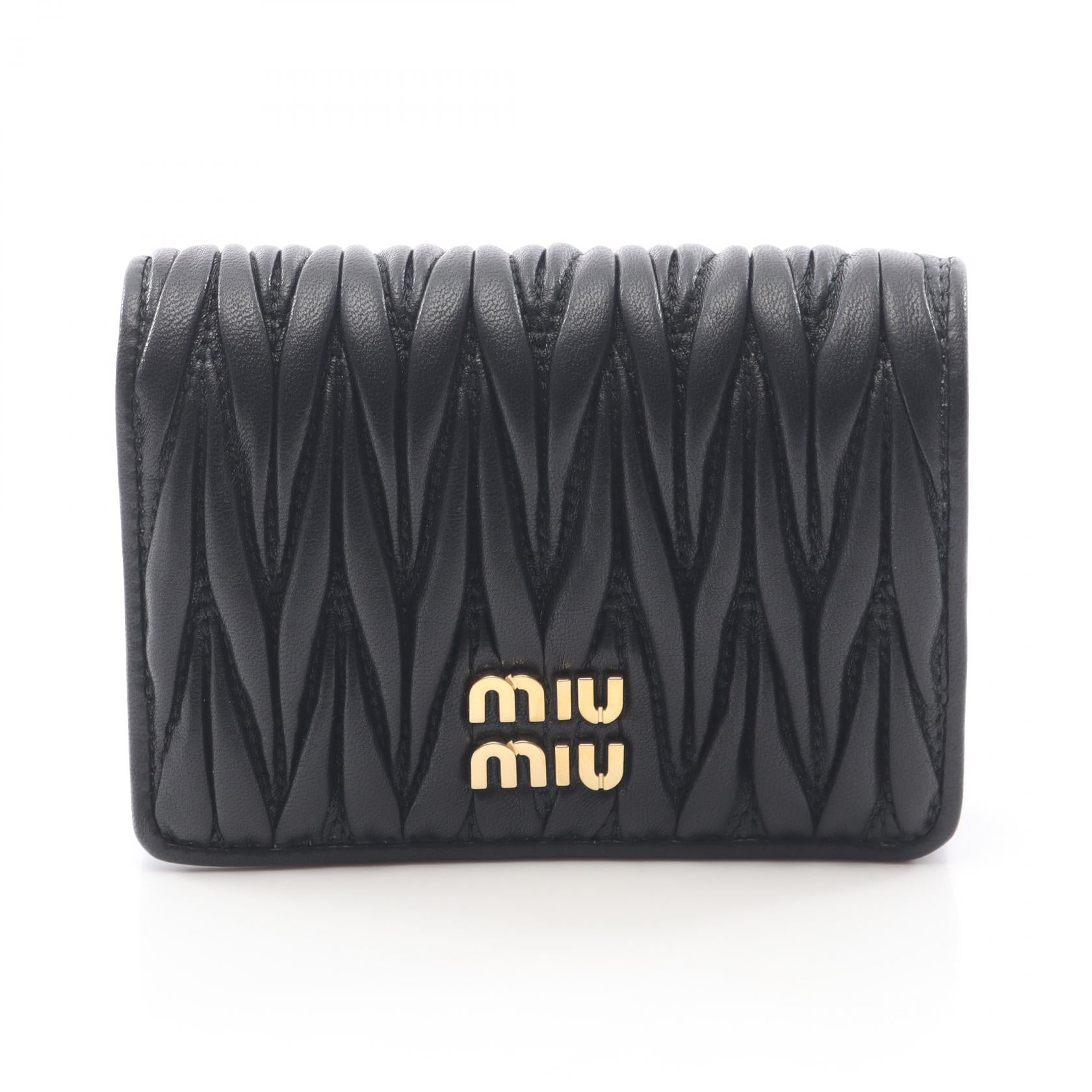 マテラッセ 二つ折り財布 レザー ブラック ミュウミュウ 財布・小物 miu miu