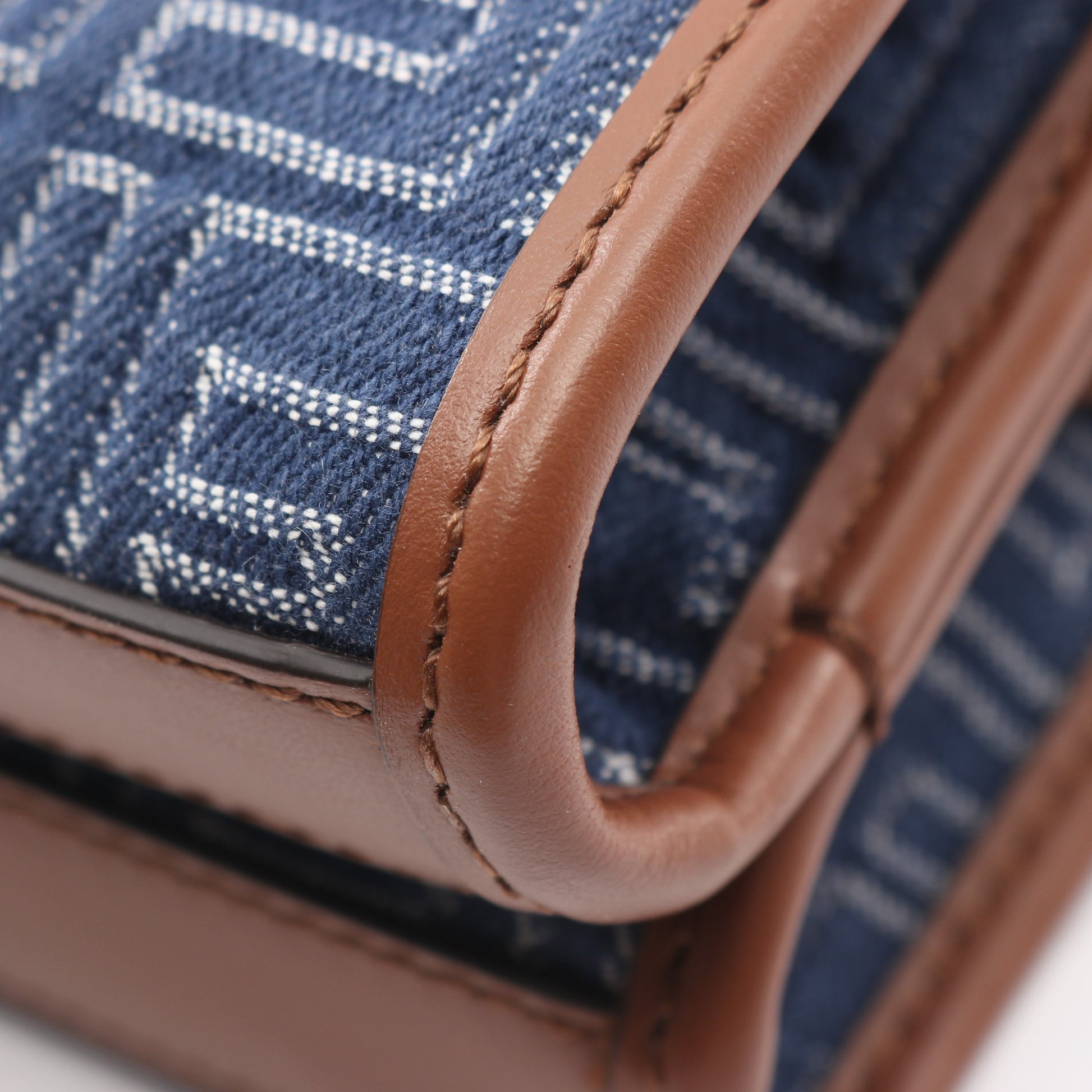 ダブルバゲット ズッカ ショルダーバッグ キャンバス レザー ネイビー ブラウン フェンディ バッグ FENDI