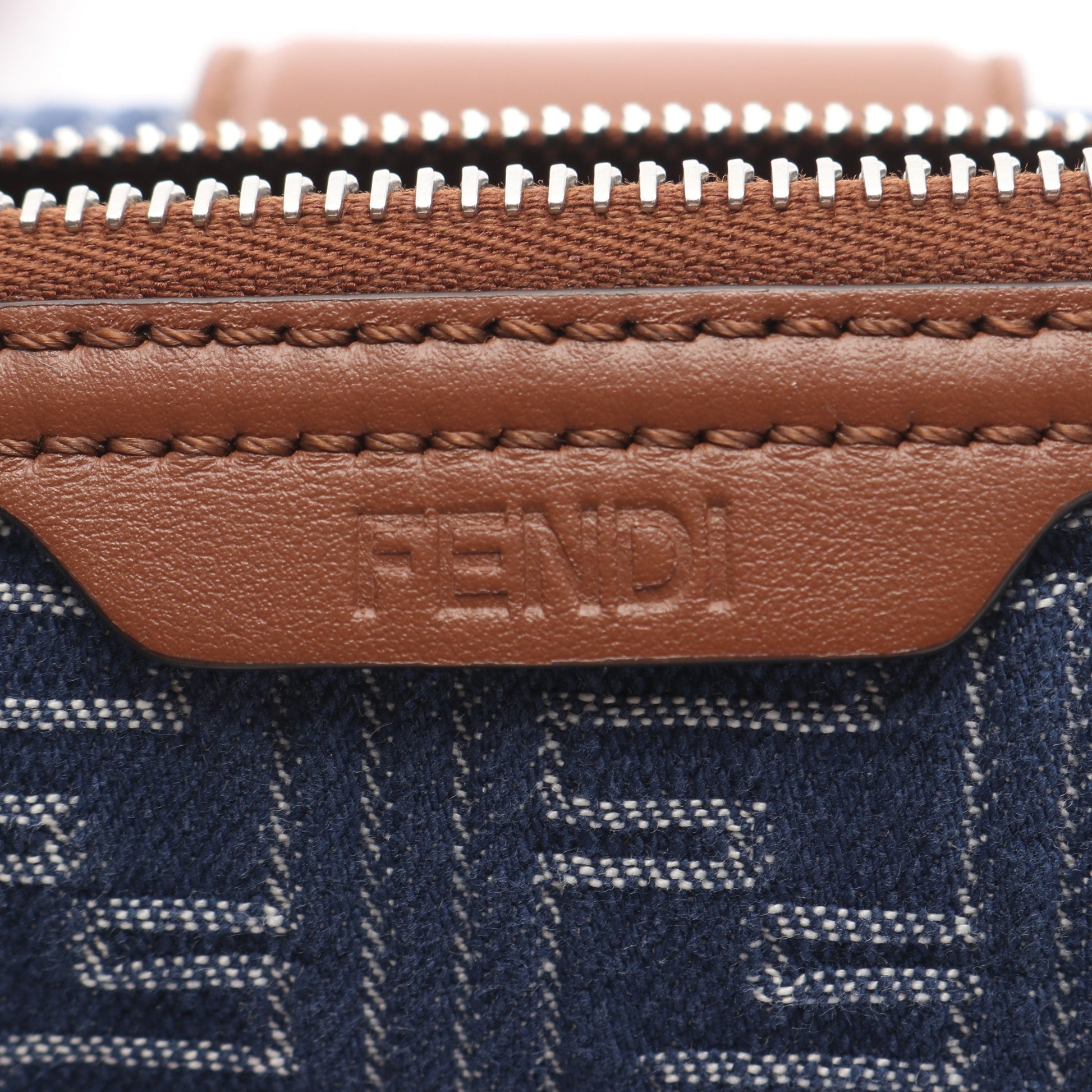 ダブルバゲット ズッカ ショルダーバッグ キャンバス レザー ネイビー ブラウン フェンディ バッグ FENDI