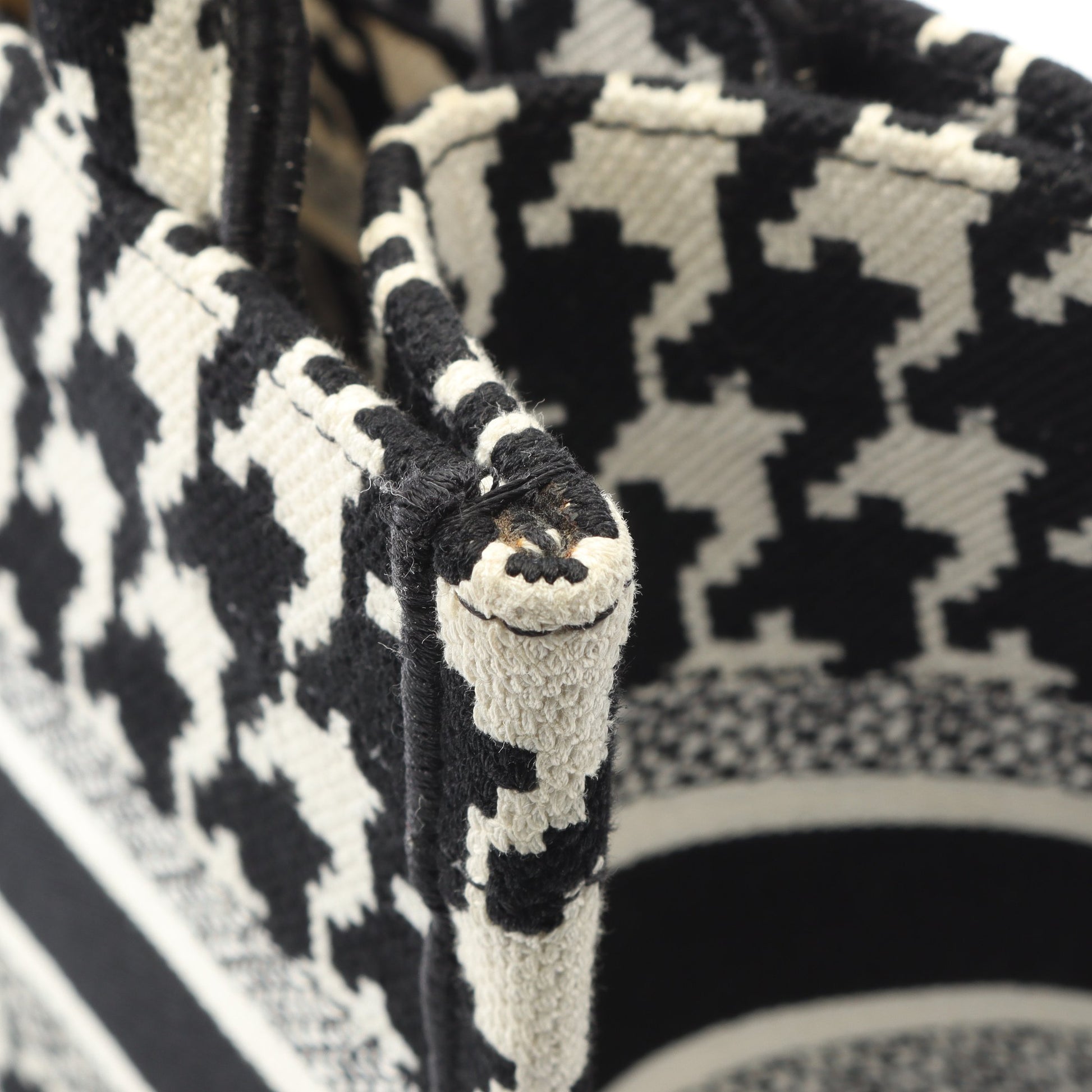BOOK TOTE ブックトート スモール ハンドバッグ トートバッグ 千鳥格子 キャンバス ブラック ホワイト クリスチャンディオール バッグ Christian Dior