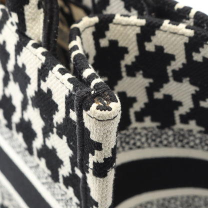 BOOK TOTE ブックトート スモール ハンドバッグ トートバッグ 千鳥格子 キャンバス ブラック ホワイト クリスチャンディオール バッグ Christian Dior