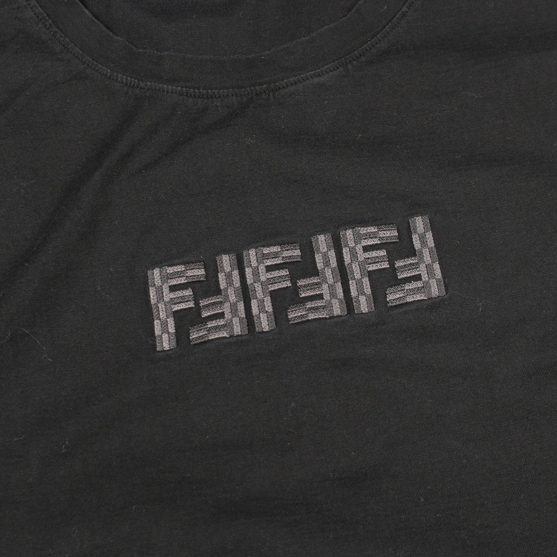 FFラビリンス エンブロイダリー 半袖Tシャツ コットン ブラック フェンディ トップス FENDI