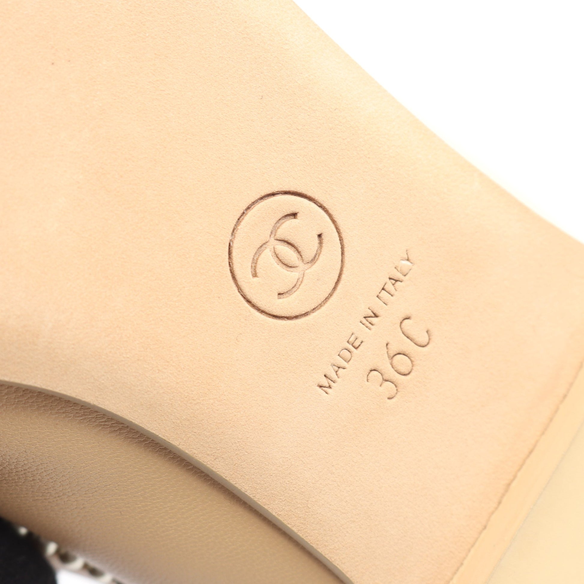 ココマーク フラットシューズ レザー ベージュ シャネル シューズ CHANEL