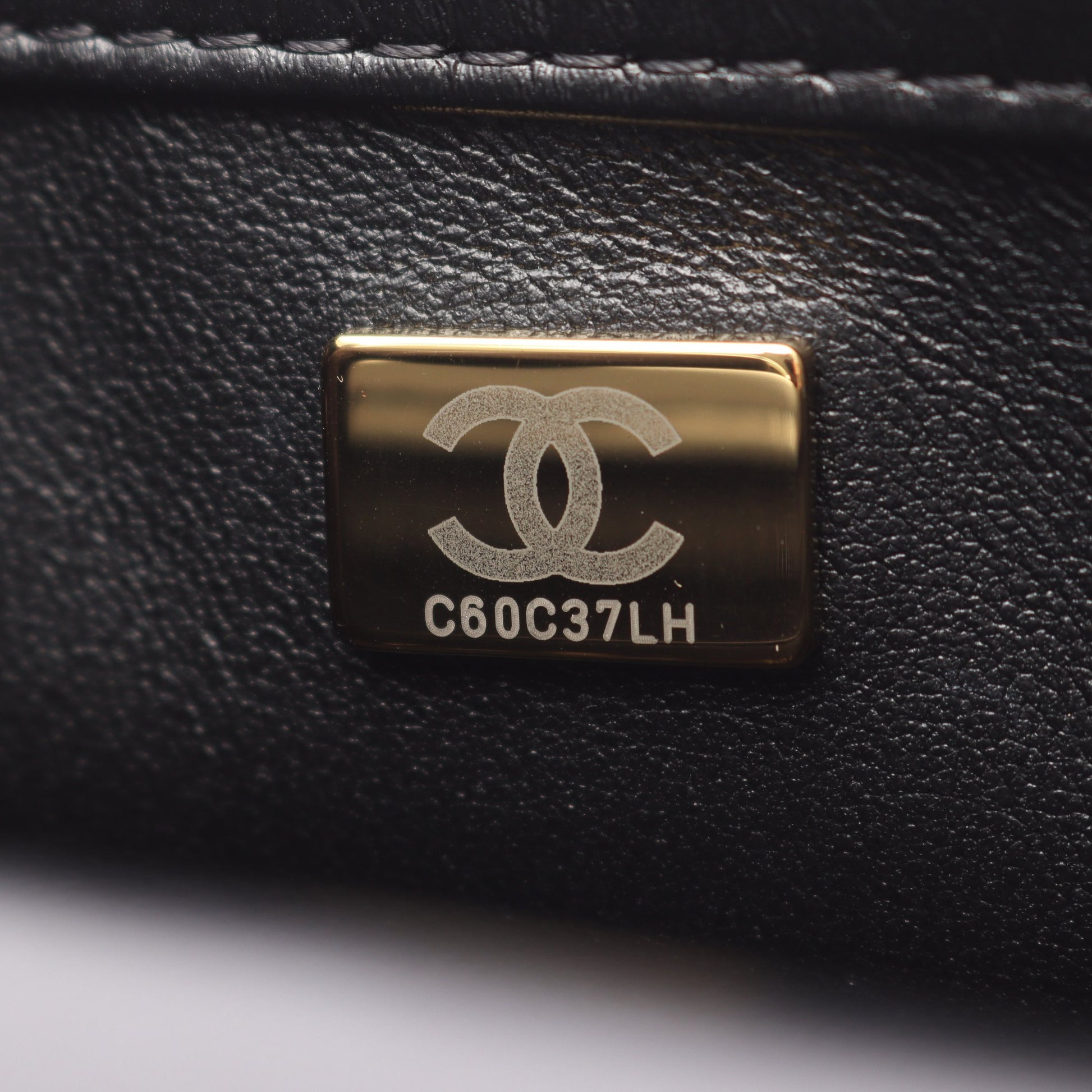 マトラッセ スモール トップハンドル チェーンショルダーバッグ シャイニーラムスキン ブラック ゴールド金具 2WAY シャネル バッグ CHANEL