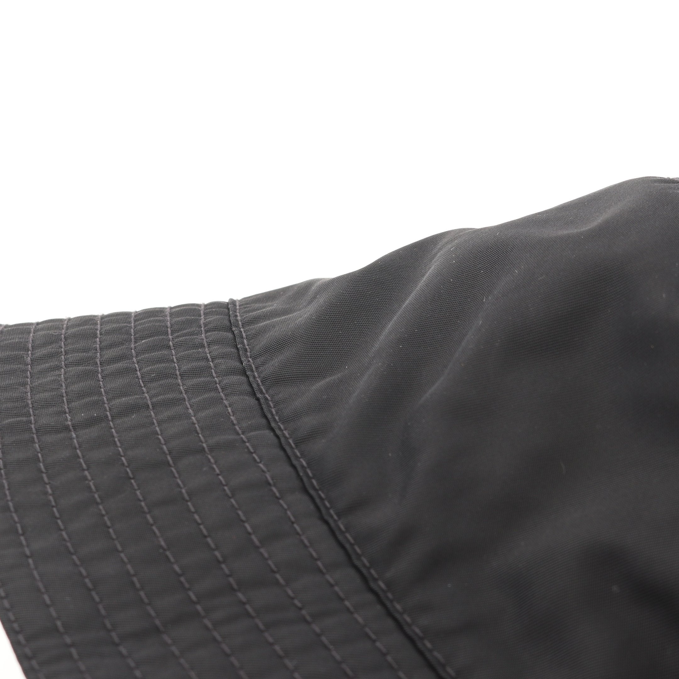 Re-Nylon トライアングルロゴ バケットハット 帽子 ナイロン ブラック