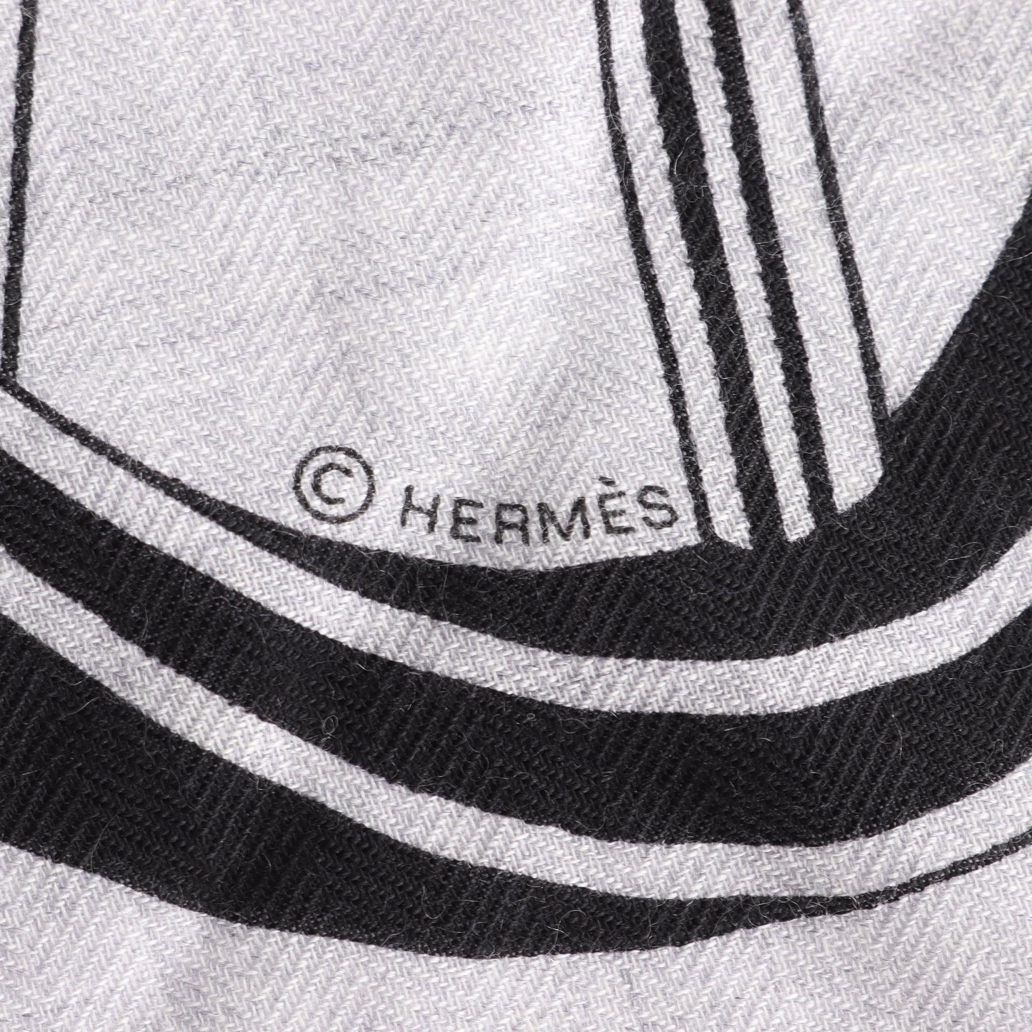 カレジェアン カレ140 四輪馬車の車輪 スカーフ ショール カシミヤ シルク ライトグレー ブラック ブルー エルメス