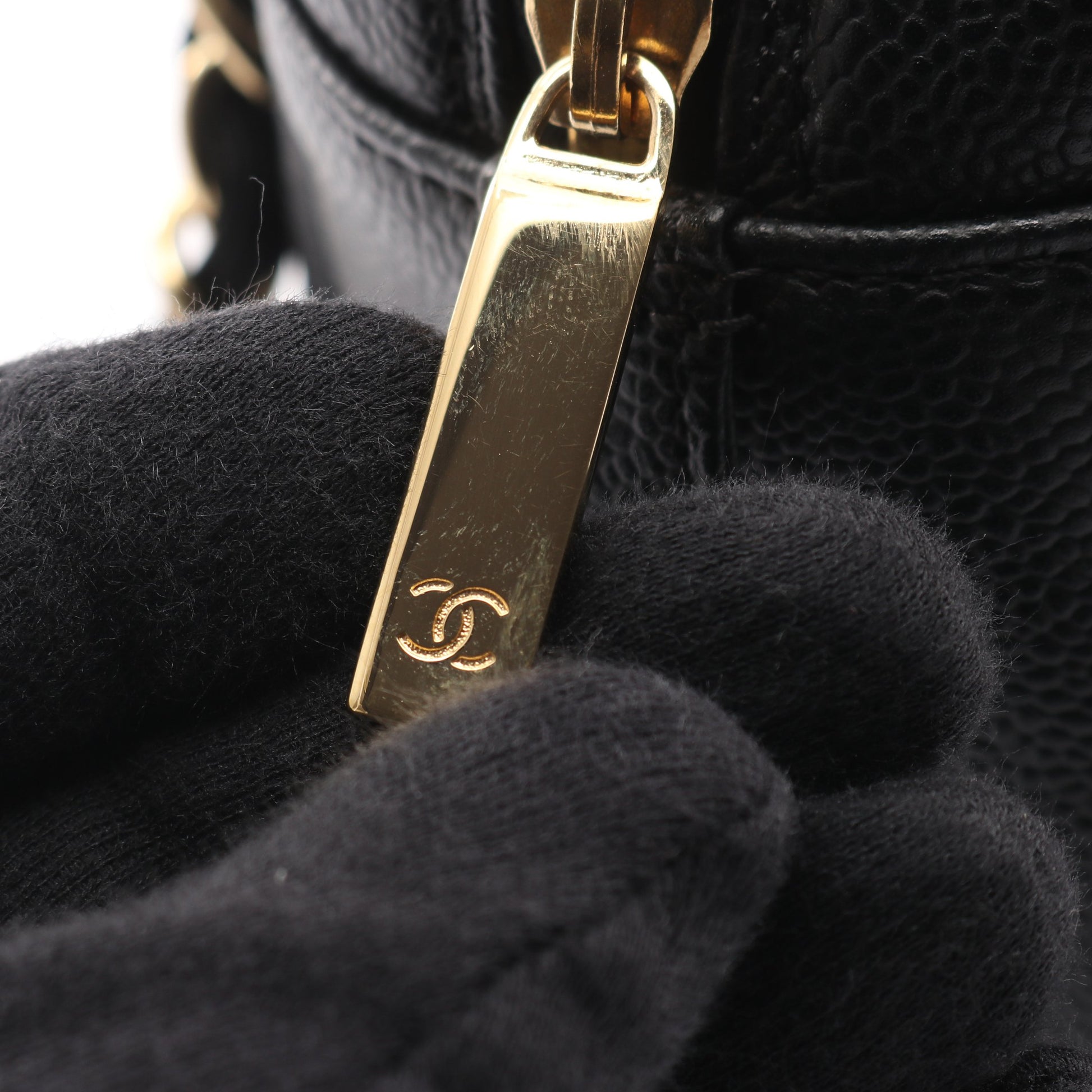 マトラッセ チェーンショルダーバッグ キャビアスキン ブラック ゴールド金具 シャネル バッグ CHANEL