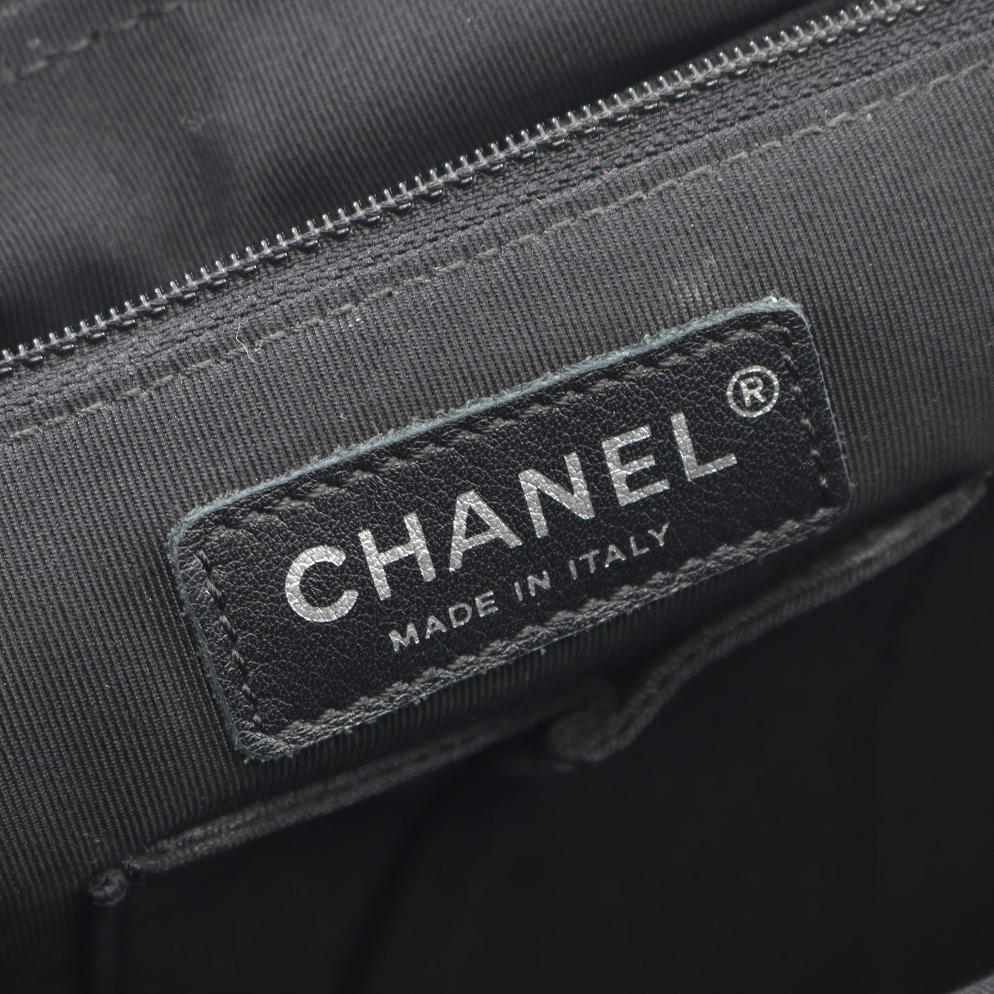 マトラッセ バックパック リュックサック カーフスキン ダークグレー アンティークシルバー金具 シャネル バッグ CHANEL