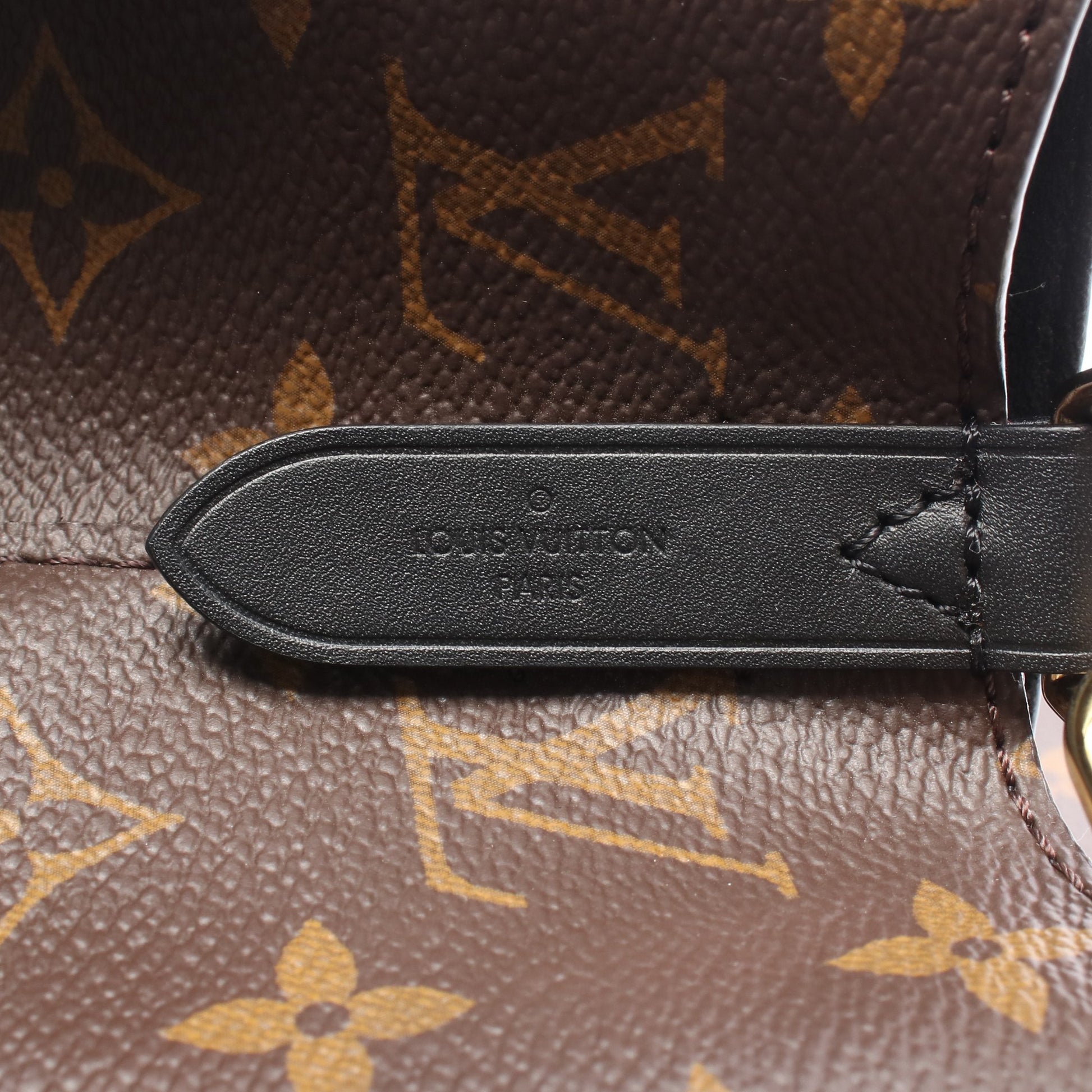 ネオノエ モノグラム ノワール ショルダーバッグ PVC レザー ブラウン ブラック ルイヴィトン バッグ LOUIS VUITTON