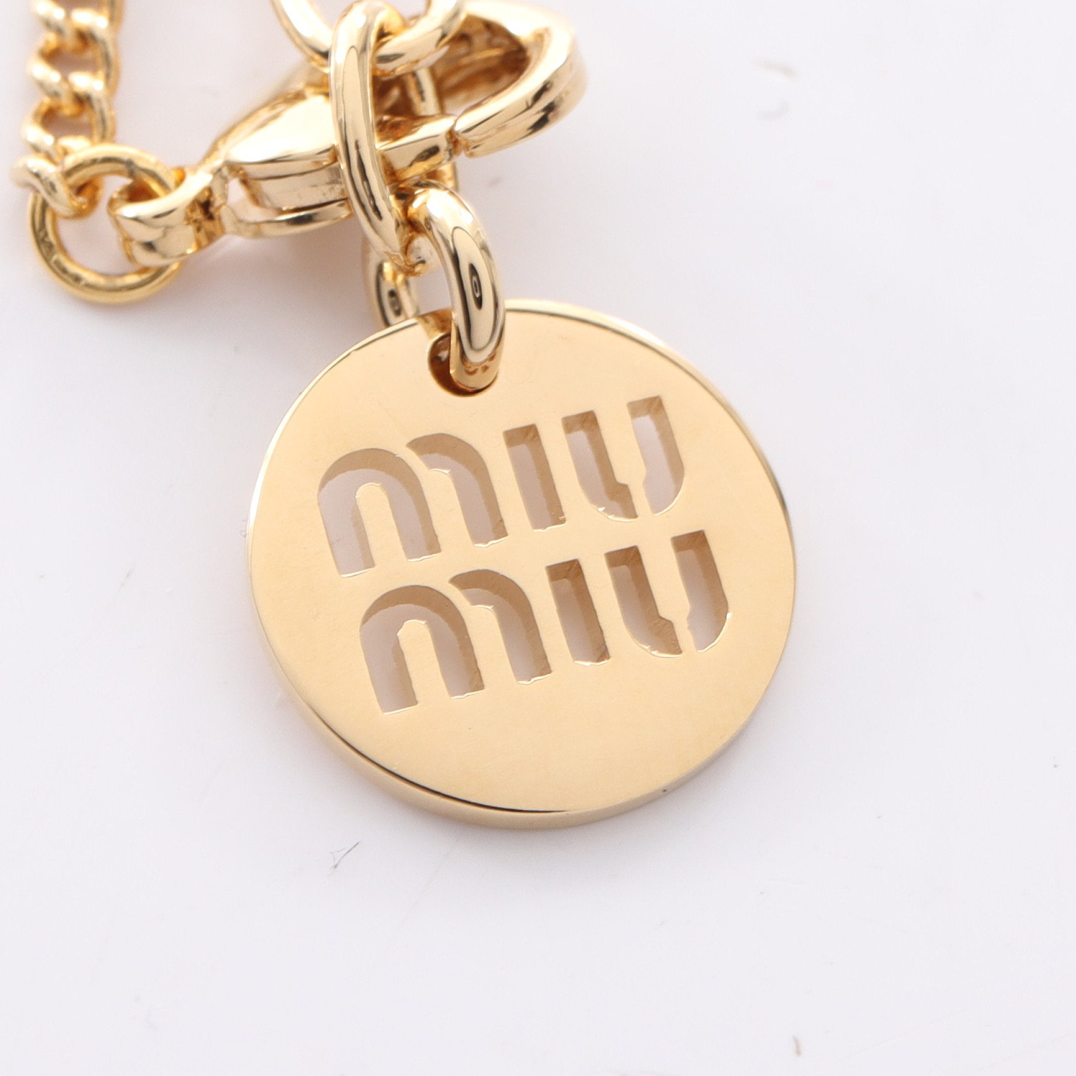 ネックレス ロゴ GP ゴールド ブラック ミュウミュウ – RECLO