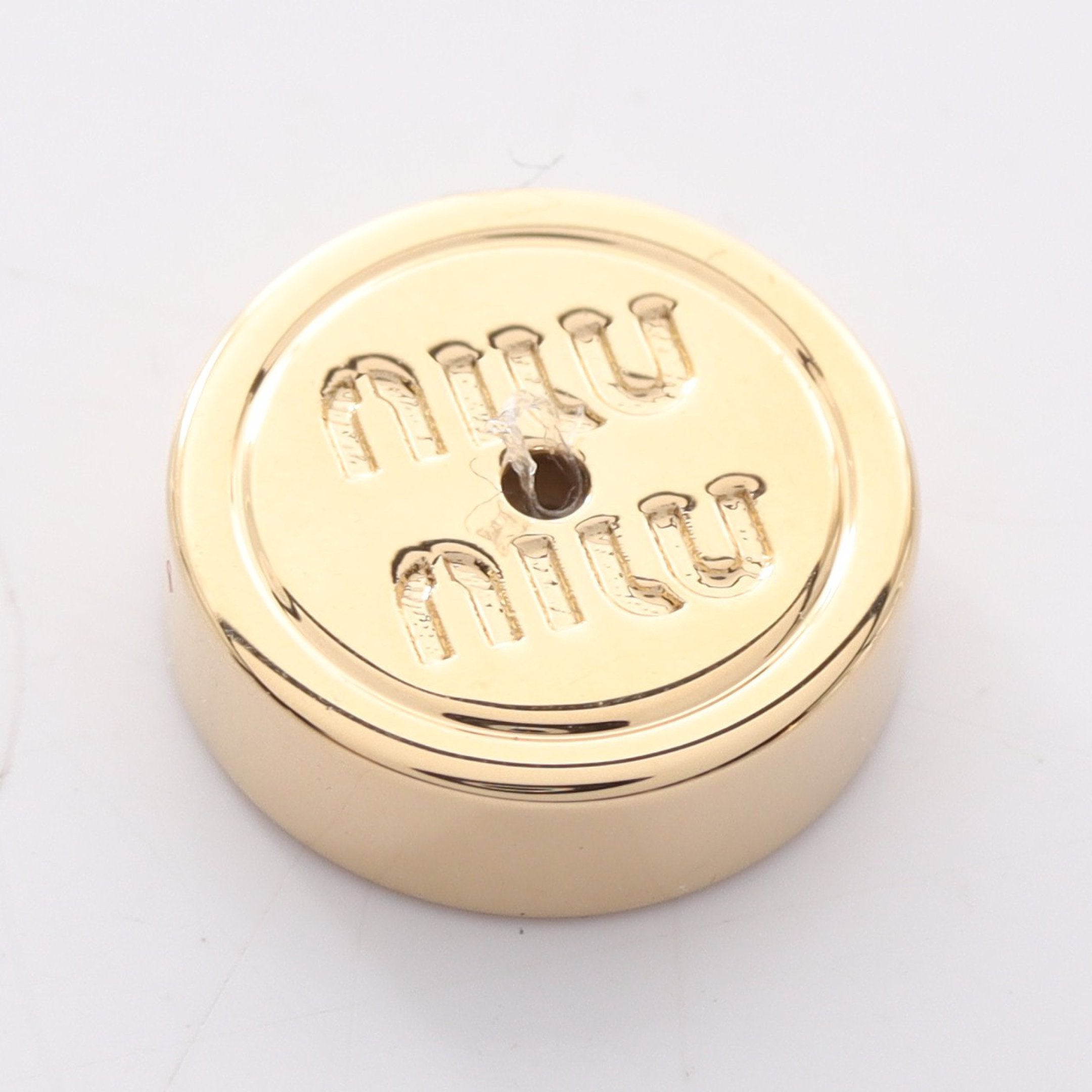 ピアス ロゴ GP エナメル ゴールド ブラック ミュウミュウ – RECLO