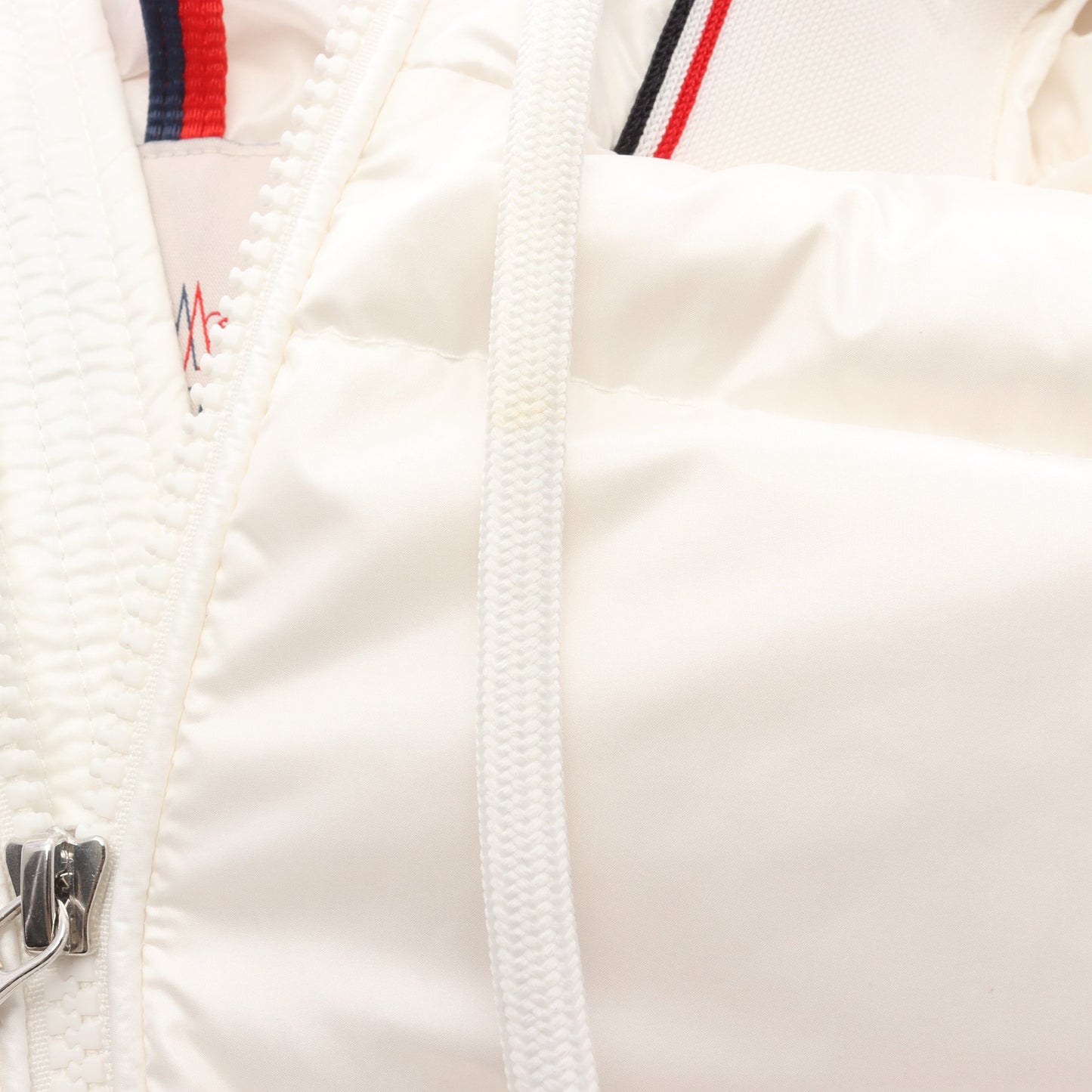 PAVIN ダウンジャケット ナイロン ホワイト フード付き モンクレール アウター MONCLER