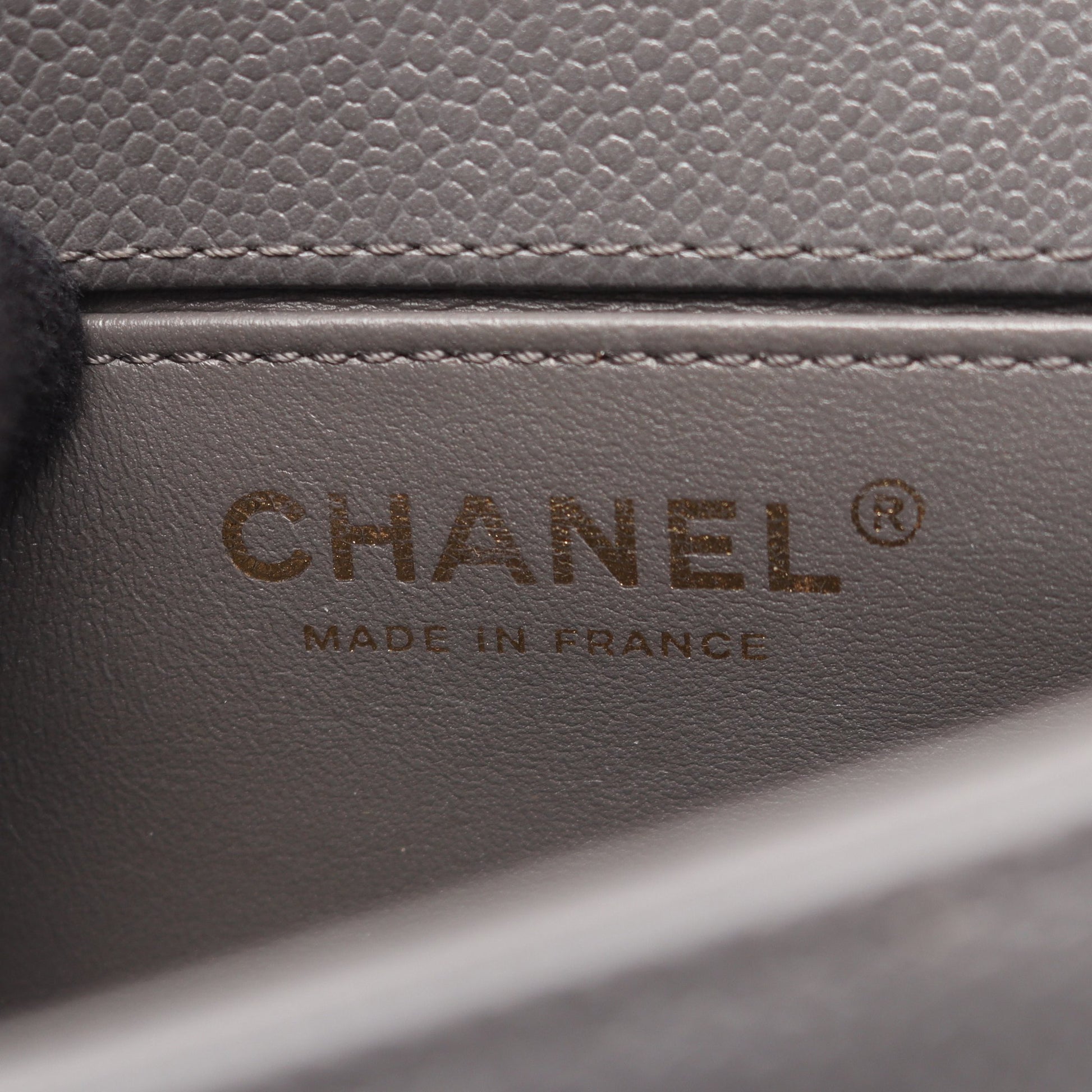 ボーイシャネル スモール チェーンショルダーバッグ キャビアスキン グレー ゴールド金具 シャネル バッグ CHANEL