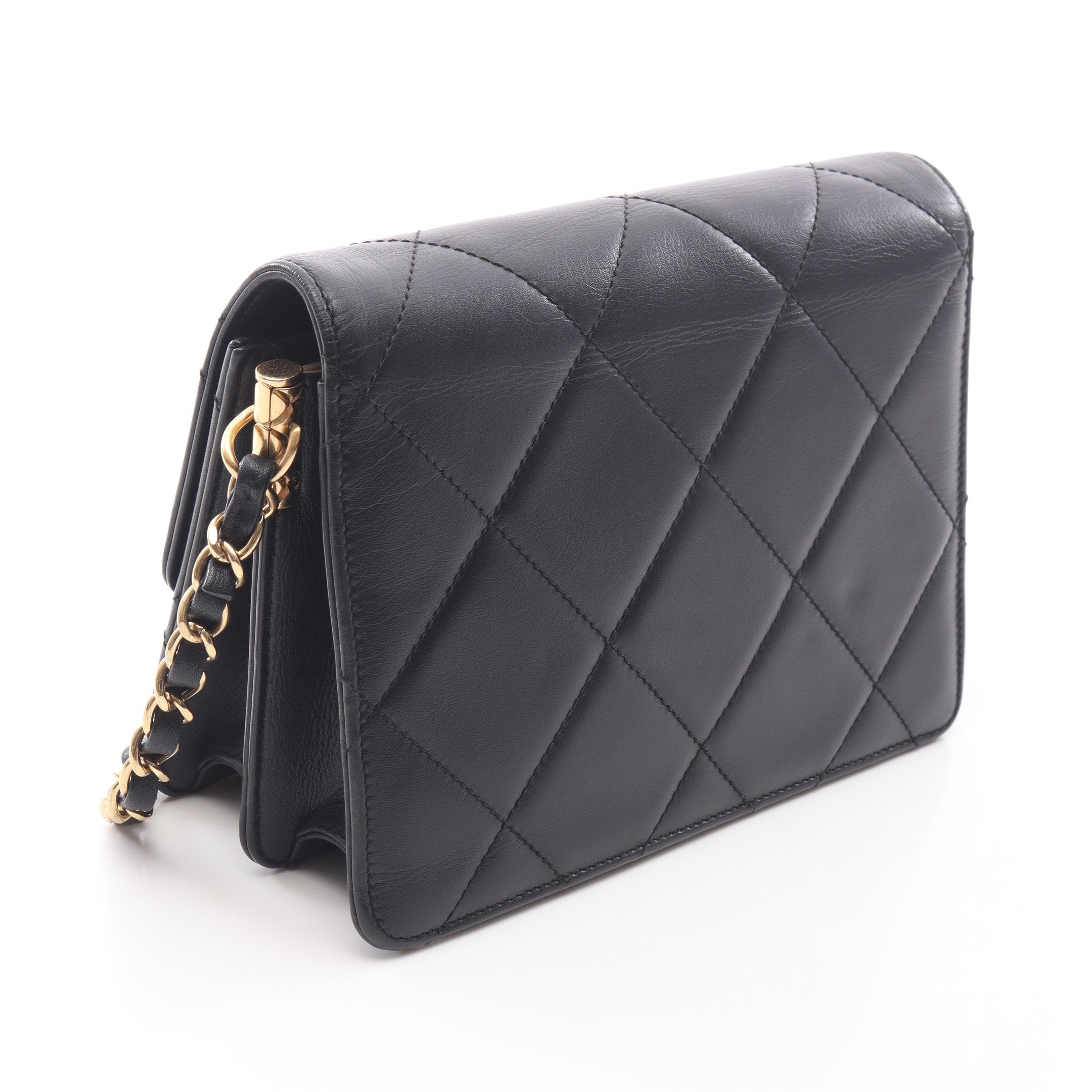 マトラッセ チェーンショルダーバッグ ラムスキン ブラック ゴールド