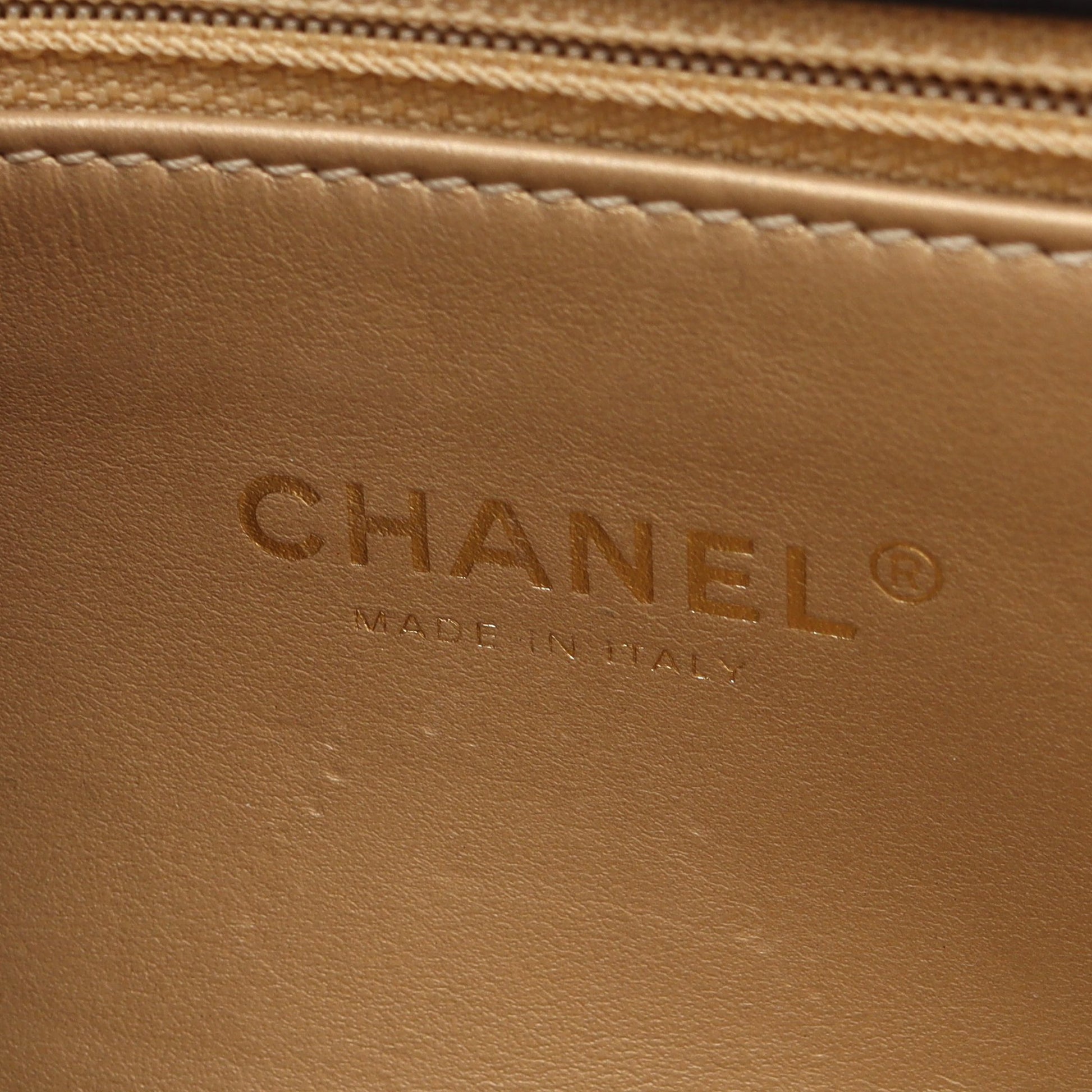 マトラッセ チェーンショルダーバッグ ラムスキン ブラック ゴールド金具 シャネル バッグ CHANEL