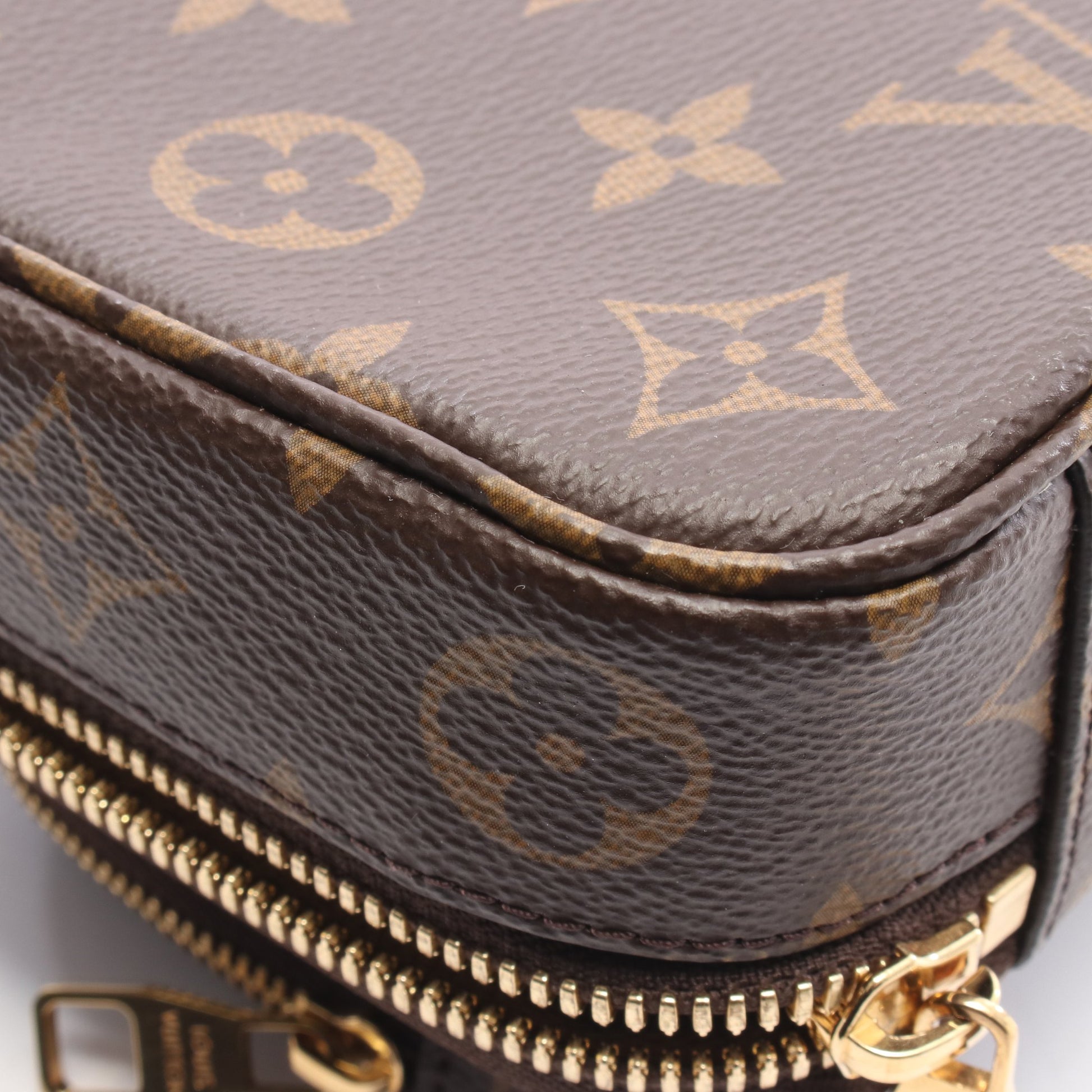 ユーティリティ クロスボディ モノグラム ハンドバッグ PVC レザー ブラウン ルイヴィトン バッグ LOUIS VUITTON