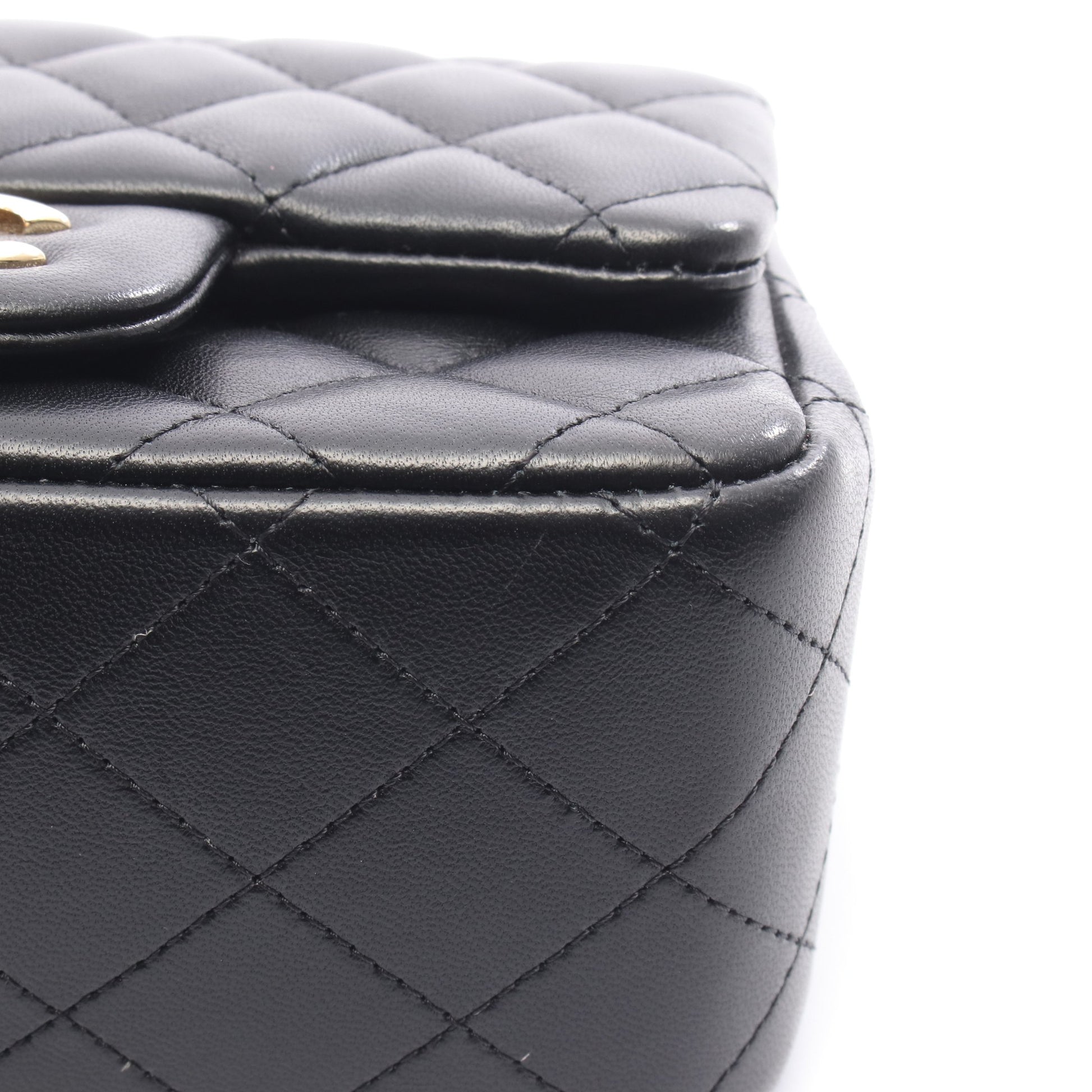 ミニマトラッセ チェーンショルダーバッグ ラムスキン ブラック シルバー金具 シャネル バッグ CHANEL