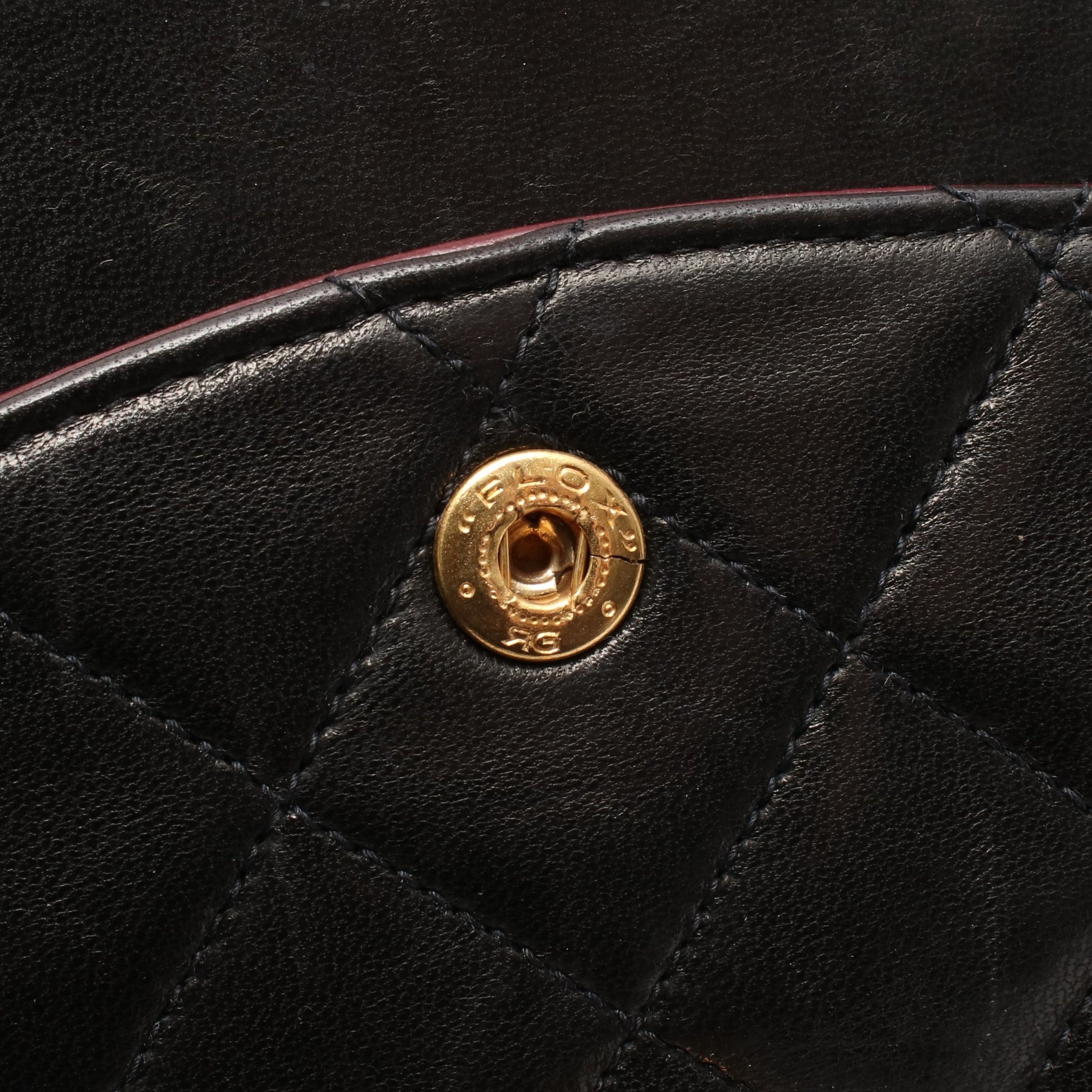 マトラッセ Wフラップ Wチェーンショルダーバッグ ラムスキン ブラック ゴールド金具 シャネル バッグ CHANEL