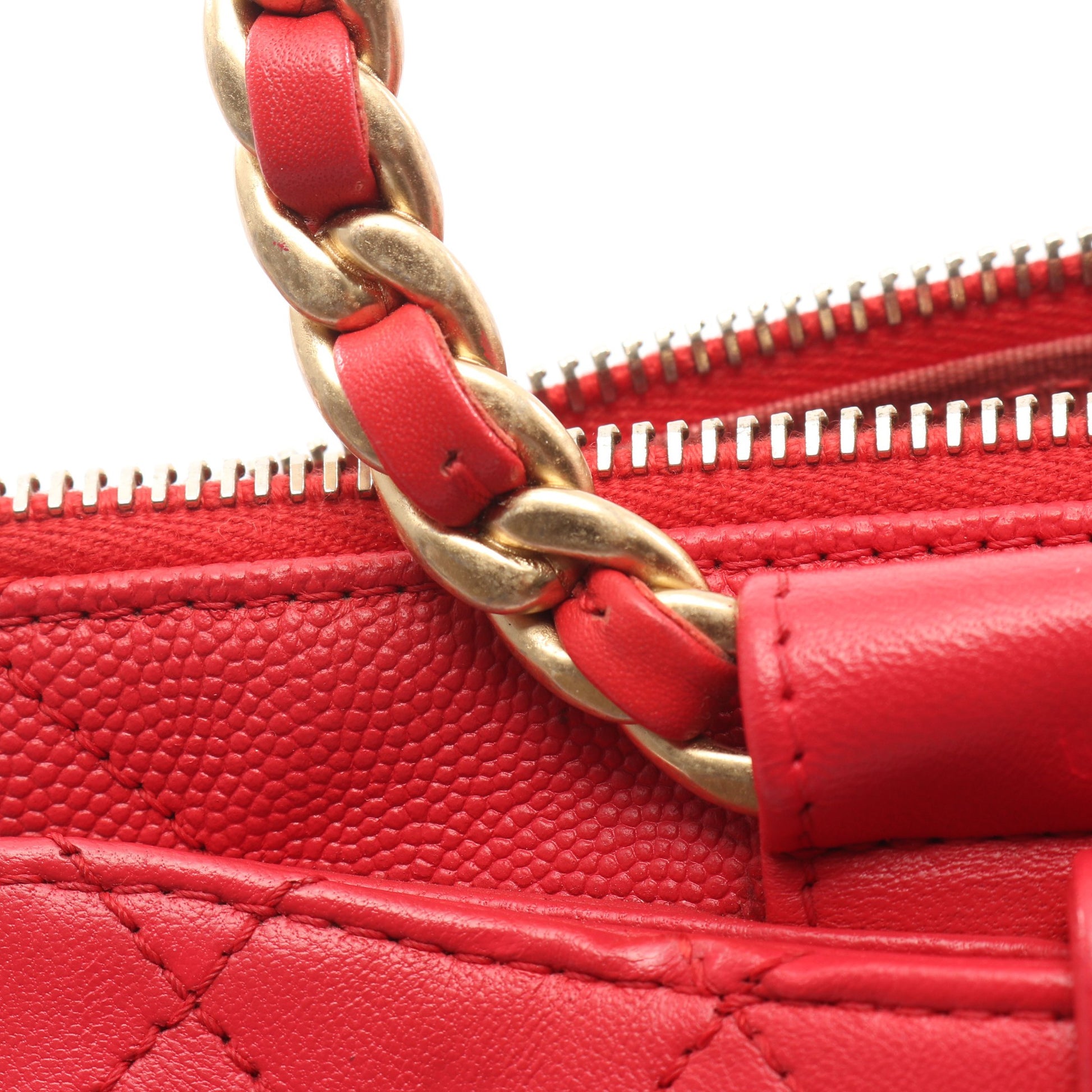 マトラッセ チェーンショルダーバッグ キャビアスキン ラムスキン レッド ゴールド金具 2WAY シャネル バッグ CHANEL