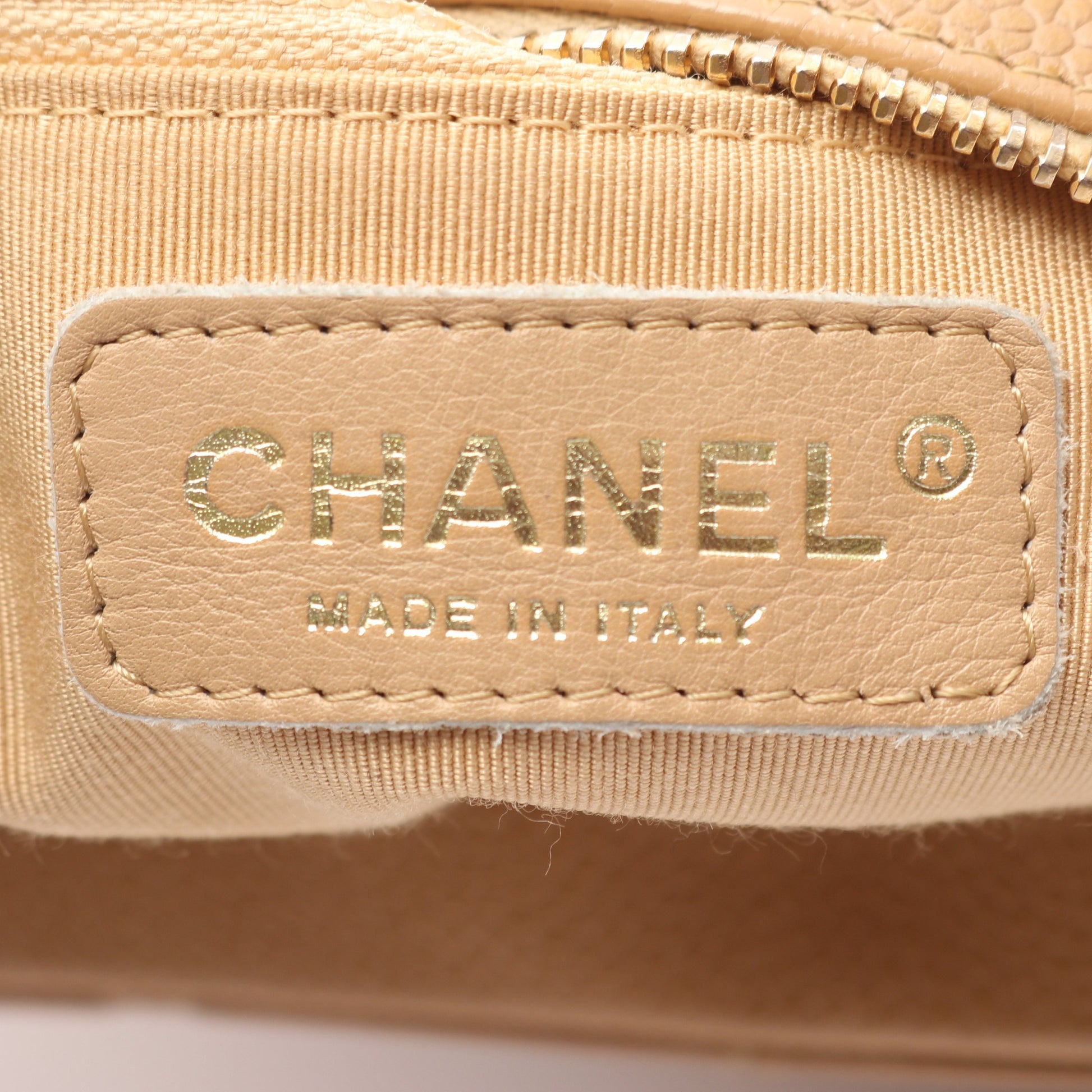 ココマーク チェーンショルダーバッグ キャビアスキン ベージュ ゴールド金具 シャネル バッグ CHANEL