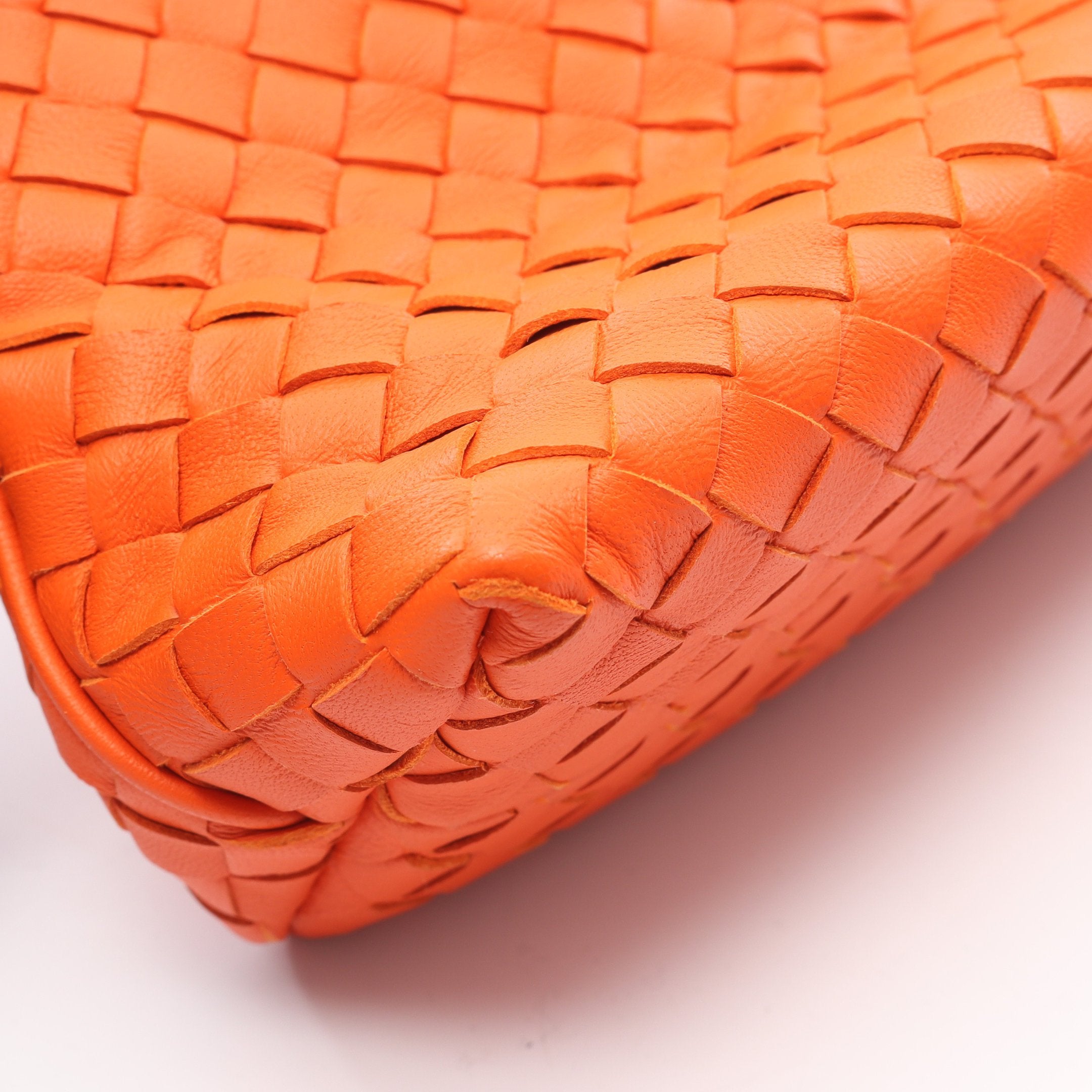 イントレチャート ワンショルダーバッグ レザー オレンジ ボッテガ