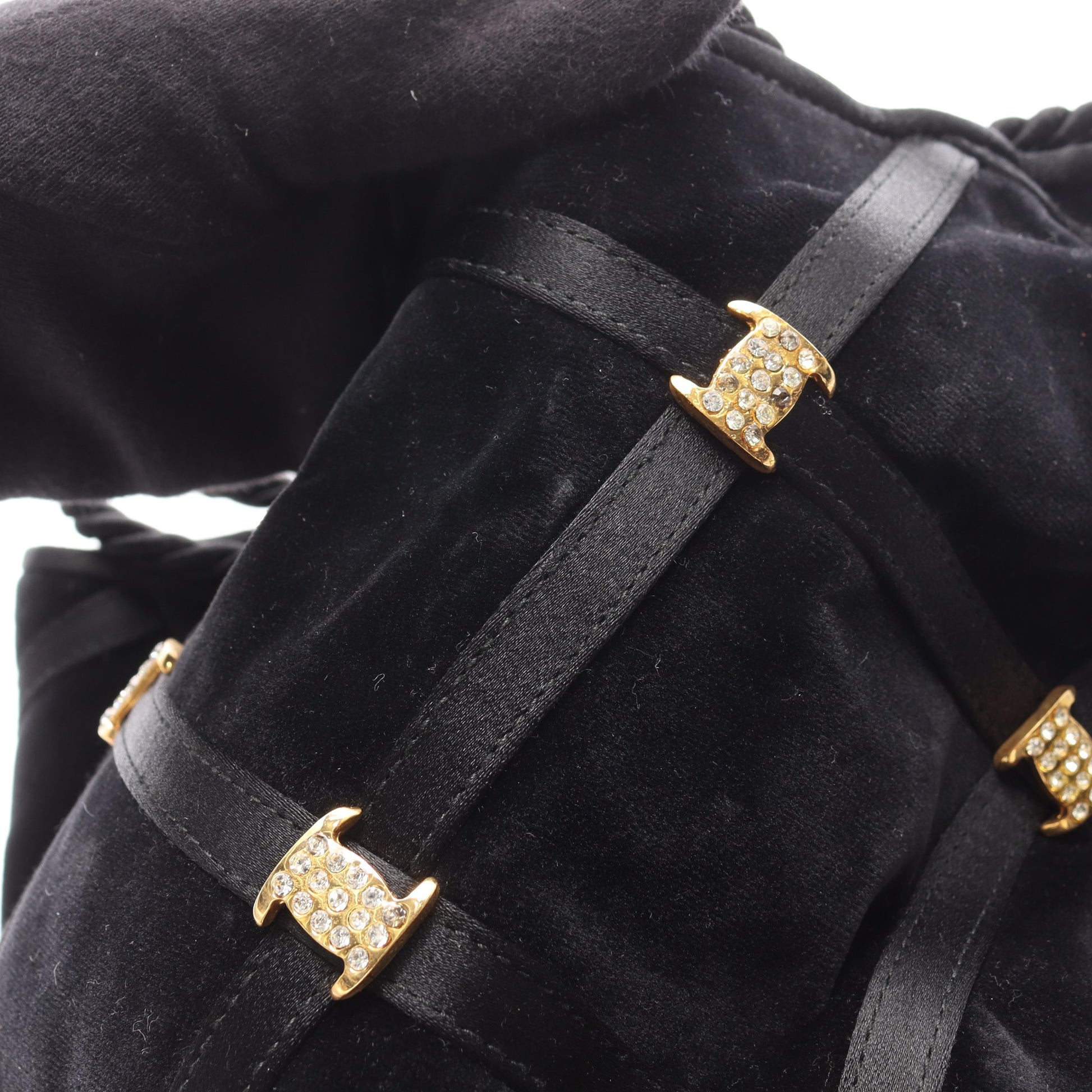 ヴァラ ショルダーバッグ ベロア ブラック 巾着 タッセル サルヴァトーレフェラガモ バッグ Salvatore Ferragamo