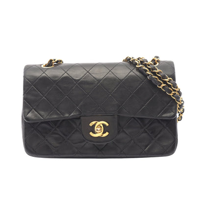 マトラッセ Wフラップ Wチェーンショルダーバッグ ラムスキン ブラック ゴールド金具 シャネル バッグ CHANEL