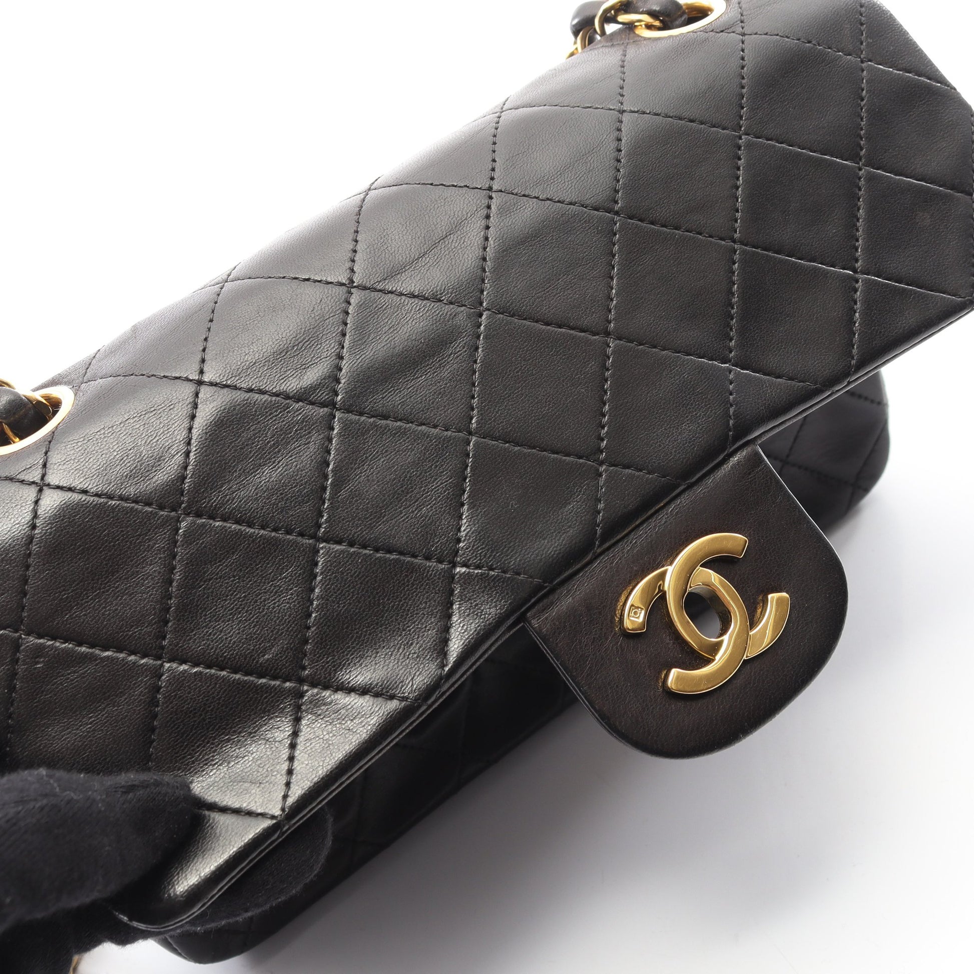 マトラッセ Wフラップ Wチェーンショルダーバッグ ラムスキン ブラック ゴールド金具 シャネル バッグ CHANEL