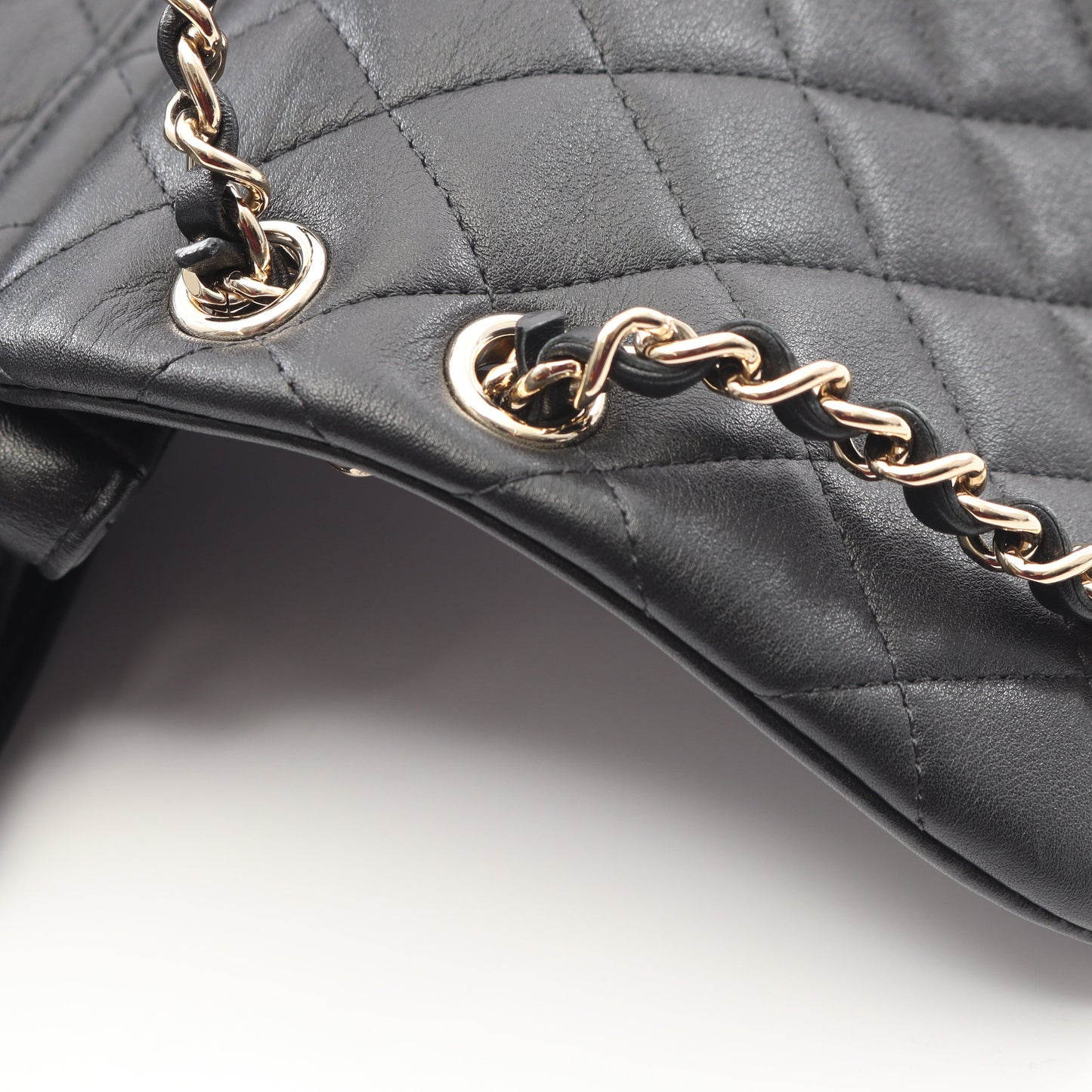 マトラッセ バックパック リュックサック ラムスキン ブラック ゴールド金具 シャネル バッグ CHANEL