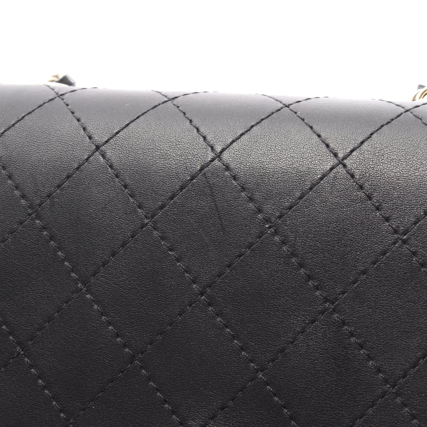 ミニマトラッセ チェーンショルダーバッグ レザー ブラック ゴールド金具 シャネル バッグ CHANEL