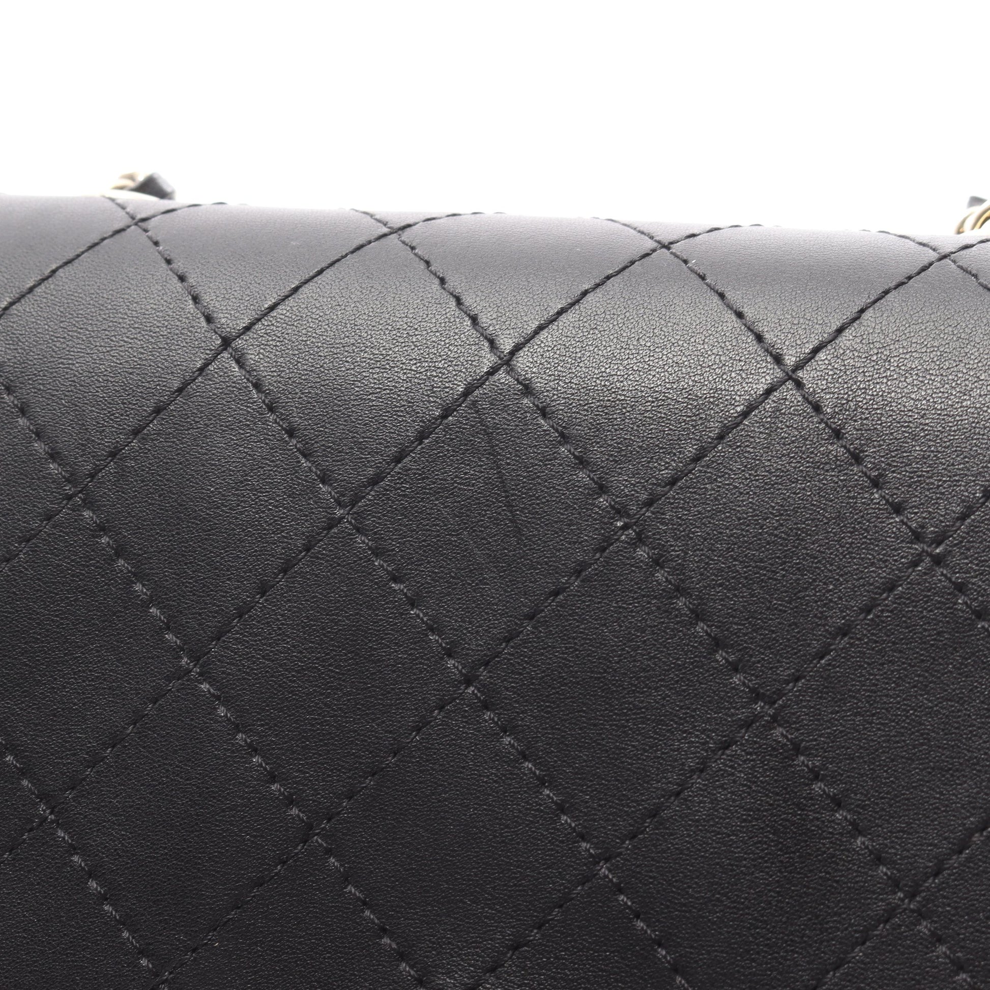 ミニマトラッセ チェーンショルダーバッグ レザー ブラック ゴールド金具 シャネル バッグ CHANEL