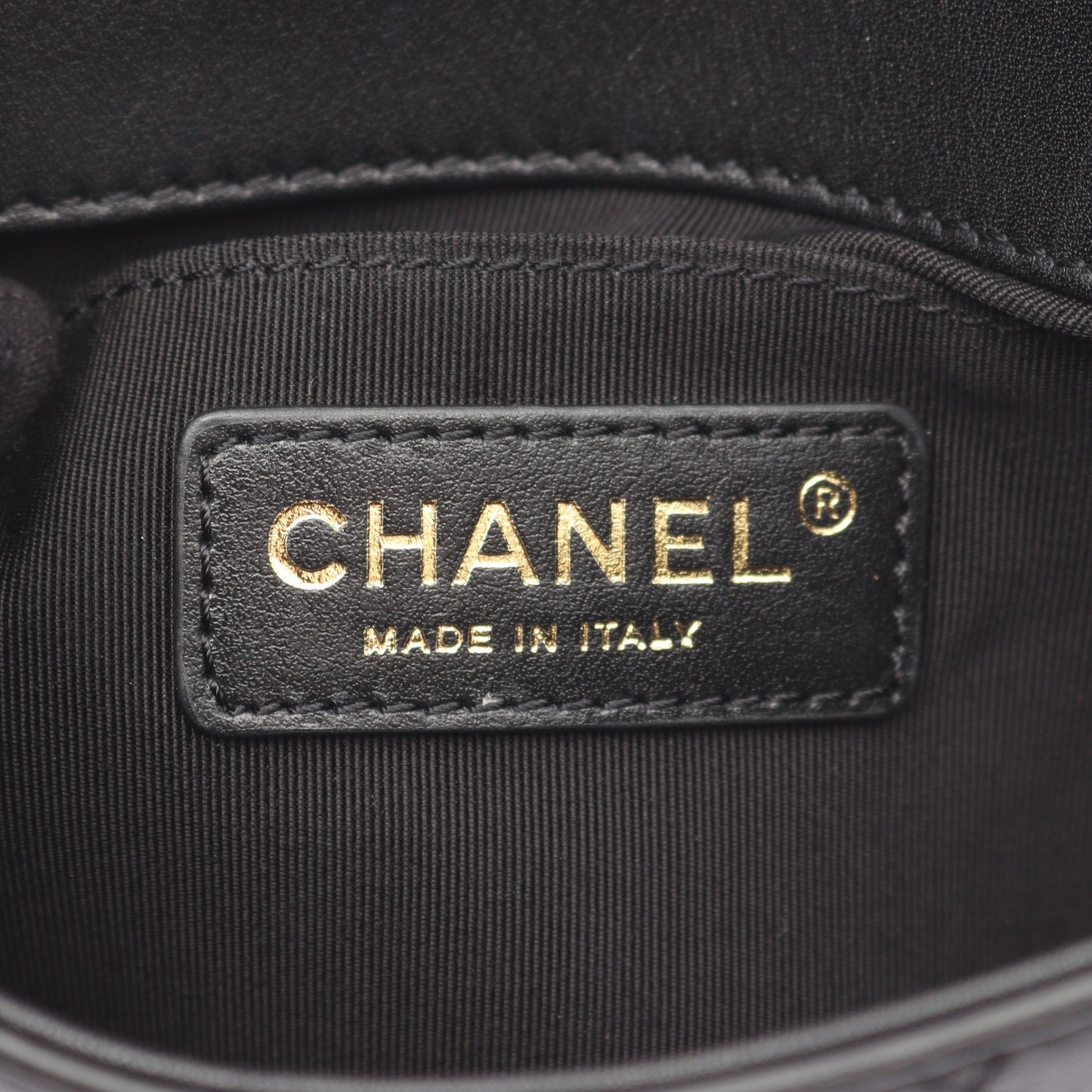 ミニマトラッセ チェーンショルダーバッグ レザー ブラック ゴールド金具 シャネル バッグ CHANEL