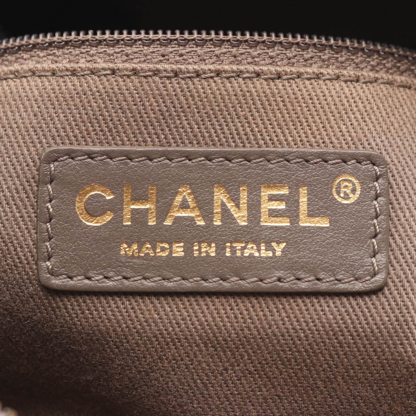 マトラッセ チェーンショルダーバッグ レザー グレーブラウン アンティークゴールド金具 2WAY シャネル バッグ CHANEL