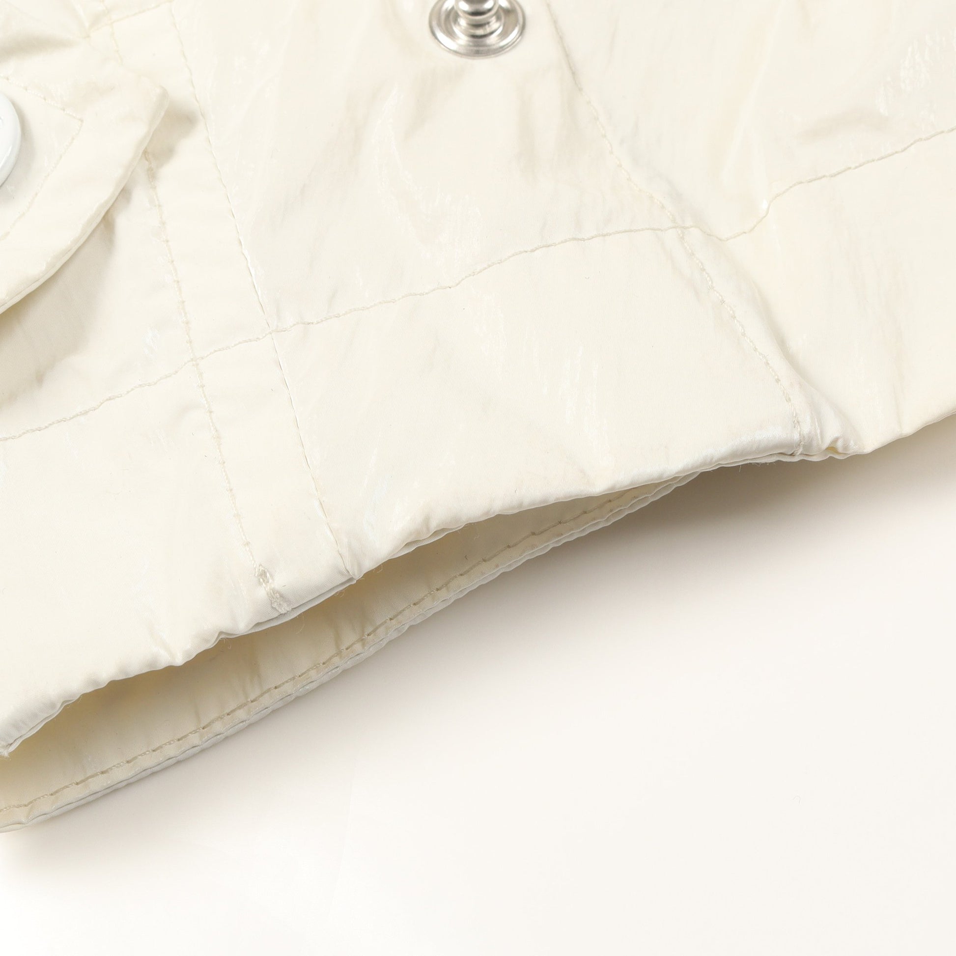 TIYA ナイロンジャケット ナイロン ホワイト フード付き モンクレール アウター MONCLER