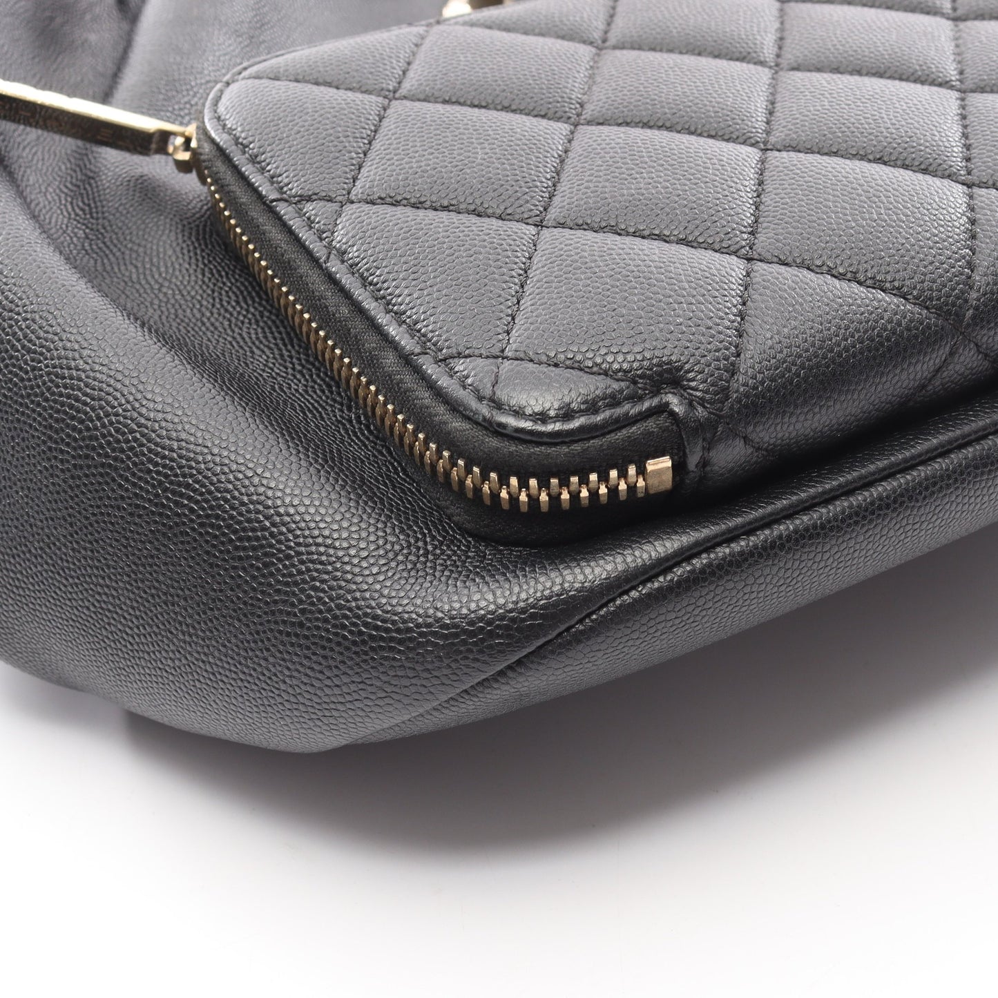 マトラッセ バックパック ミニリュック キャビアスキン ブラック ゴールド金具 シャネル バッグ CHANEL