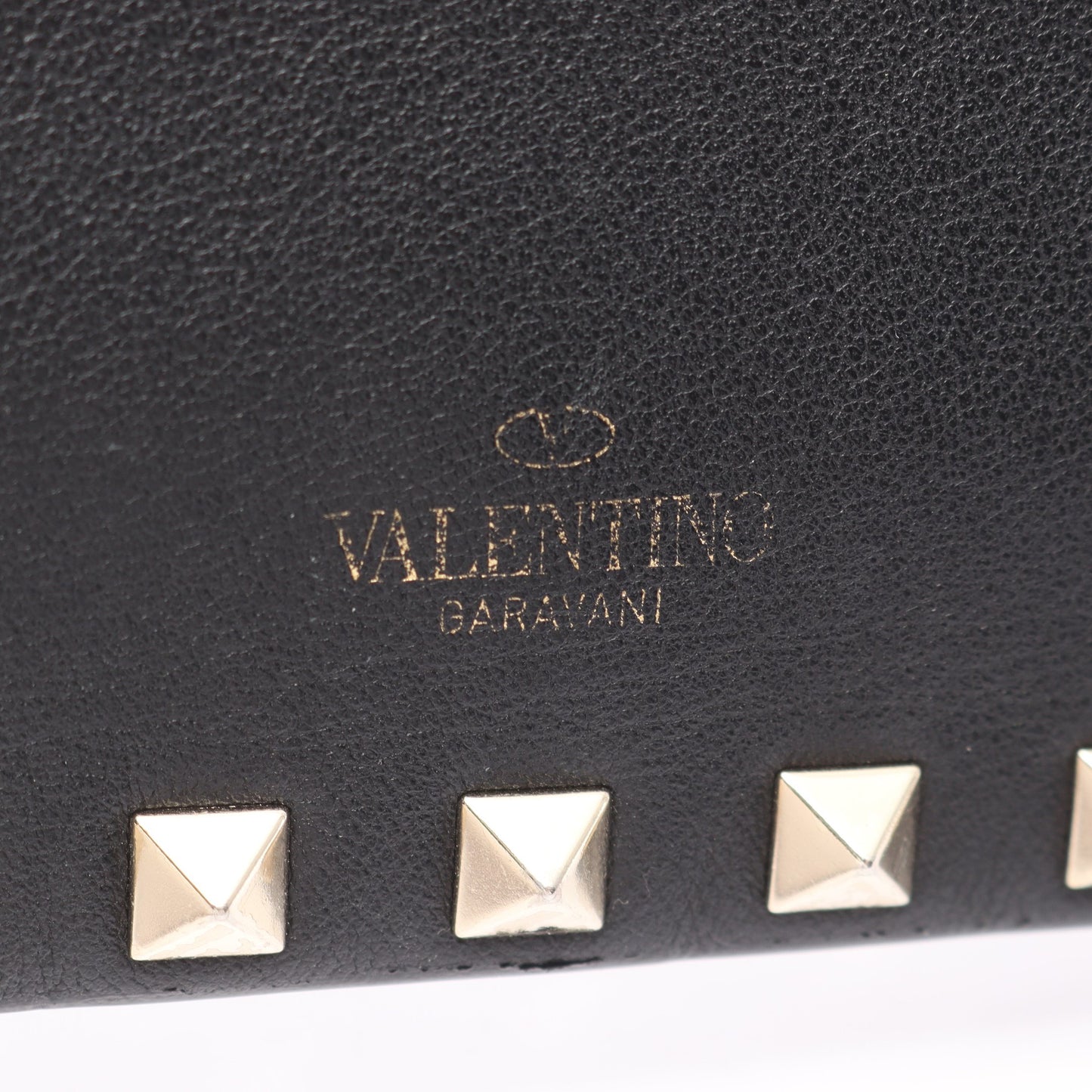 ロックスタッズ クラッチバッグ レザー ブラック ヴァレンティノガラヴァーニ バッグ VALENTINO GARAVANI