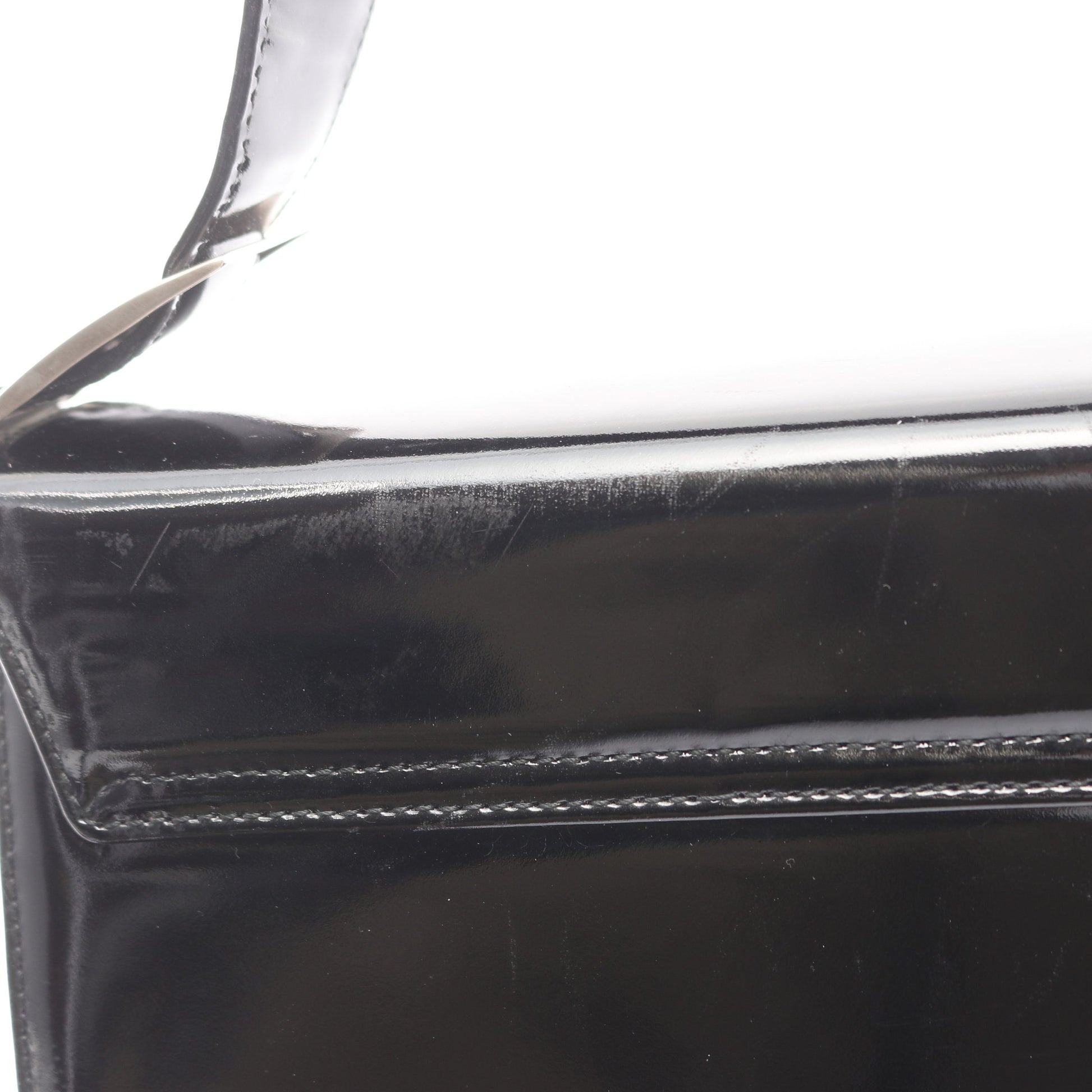 ヴァラ ハンドバッグ エナメルレザー ブラック 2WAY サルヴァトーレフェラガモ バッグ Salvatore Ferragamo
