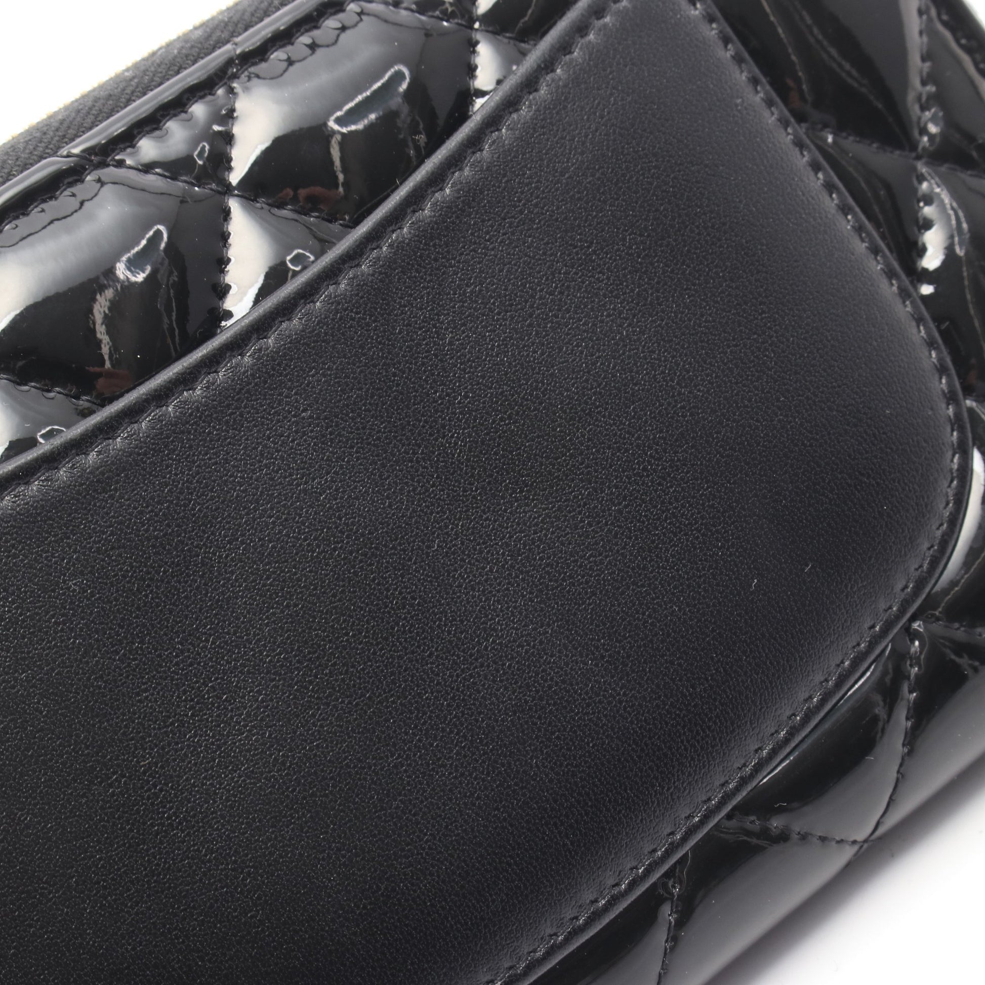 クラシック ロングジップウォレットマトラッセ ラウンドファスナー長財布 エナメルレザー ブラック ゴールド金具 シャネル 財布・小物 CHANEL
