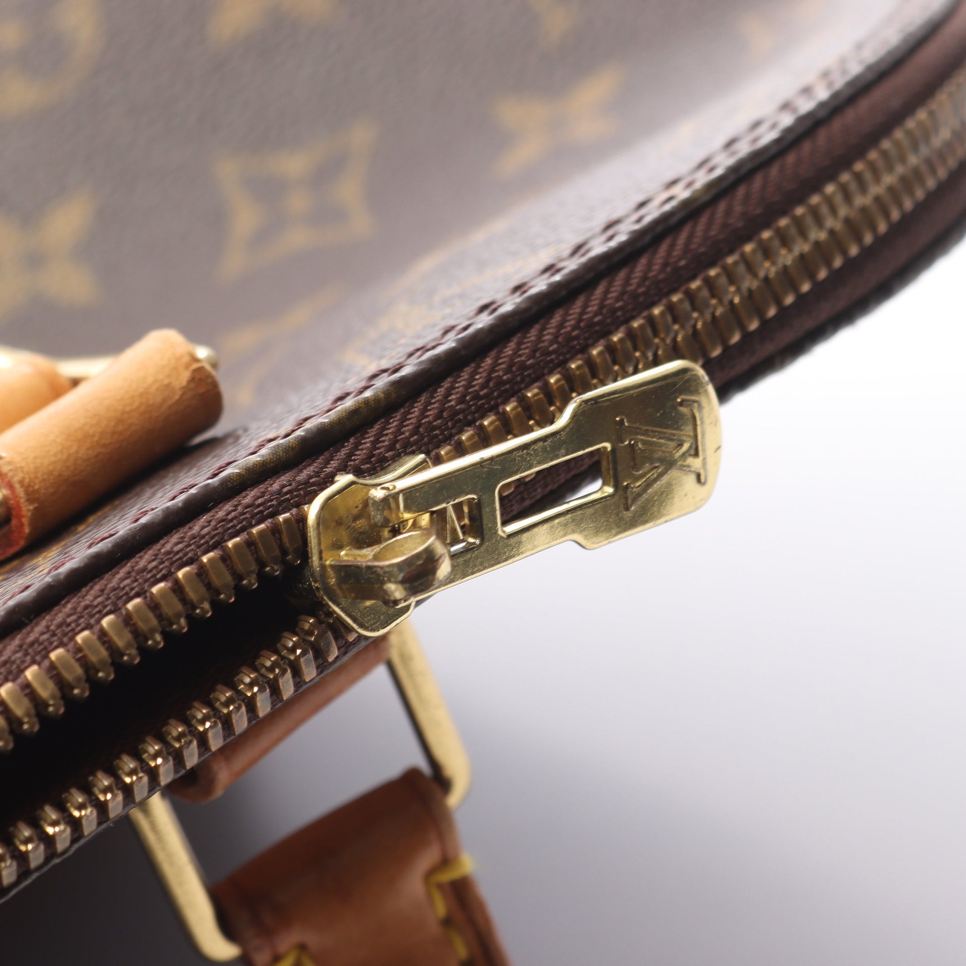 アルマPM モノグラム ハンドバッグ PVC レザー ブラウン ルイヴィトン バッグ LOUIS VUITTON