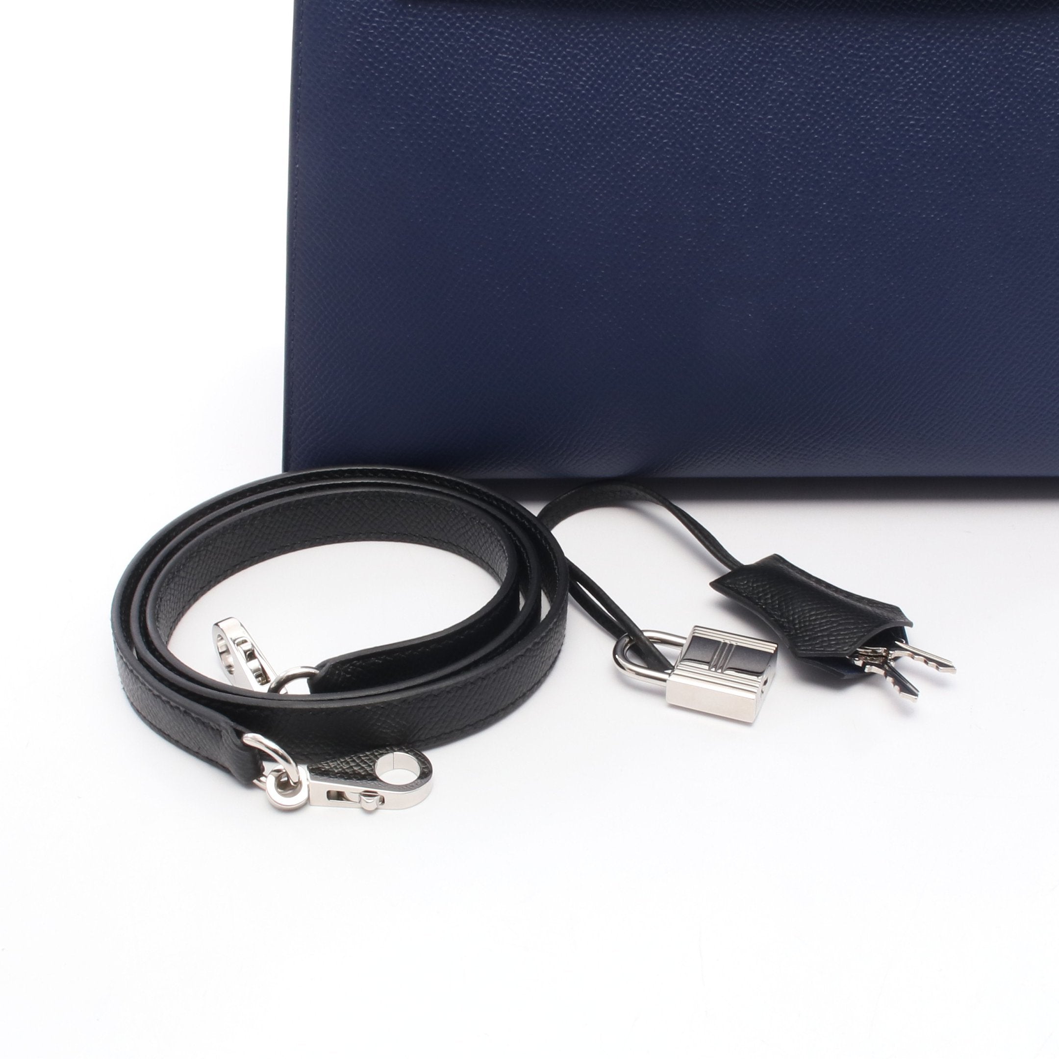 エルメス HERMES 2WAYバッグ ケリー25 外縫い トリコロール ヴォーエプソン ブルーサフィール×ブルーフランス×ブラック シルバー金具 紺 青 黒 U 【箱】【中古】 ケリー25 トリコロール ブルーサフィール ブルーフランス ハンドバッグ