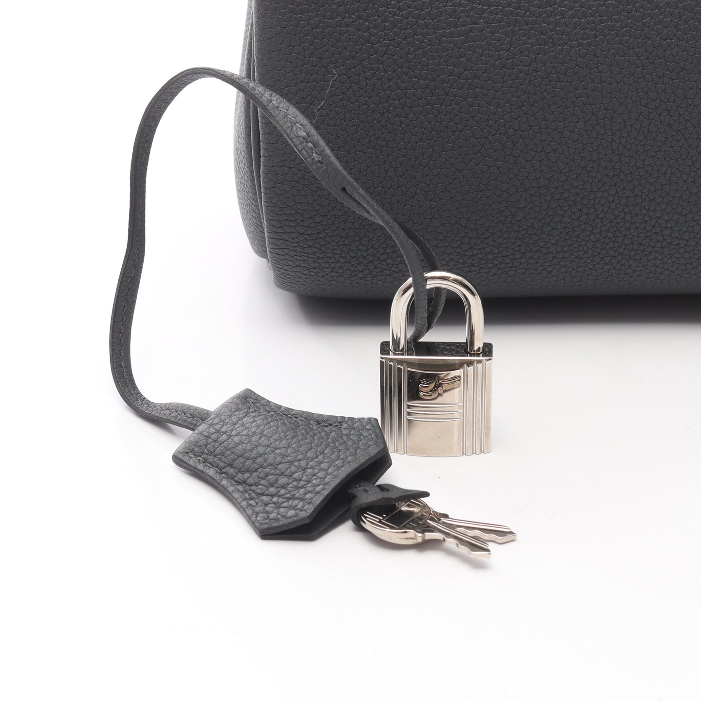 ケリーアッカドPM グリミスティ ボディバッグ トゴ ダークグレー シルバー金具 W刻印 エルメス バッグ HERMES