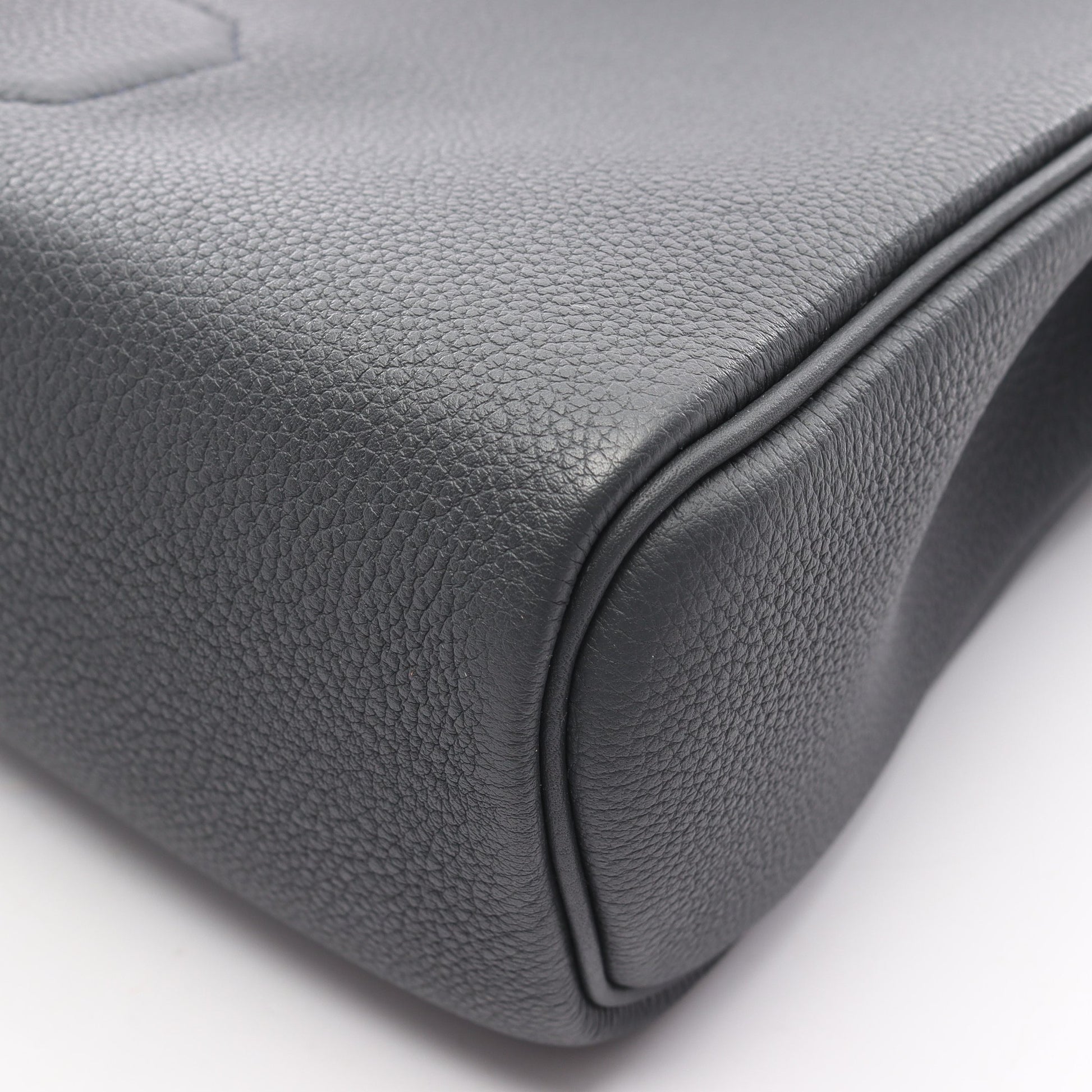 ケリーアッカドPM グリミスティ ボディバッグ トゴ ダークグレー シルバー金具 W刻印 エルメス バッグ HERMES
